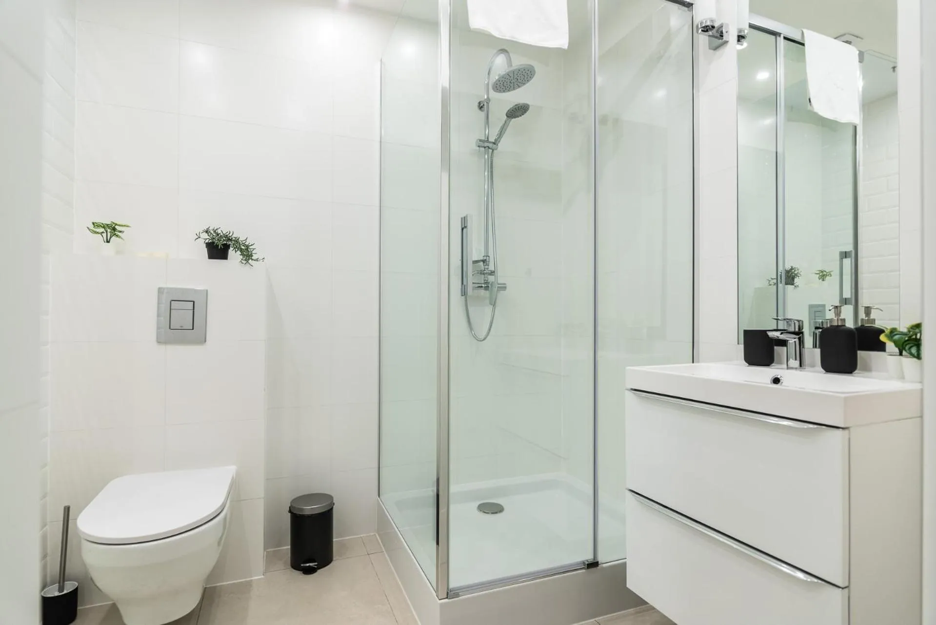 Shower in Modern Centrally Located Apartments - by Upstairs
