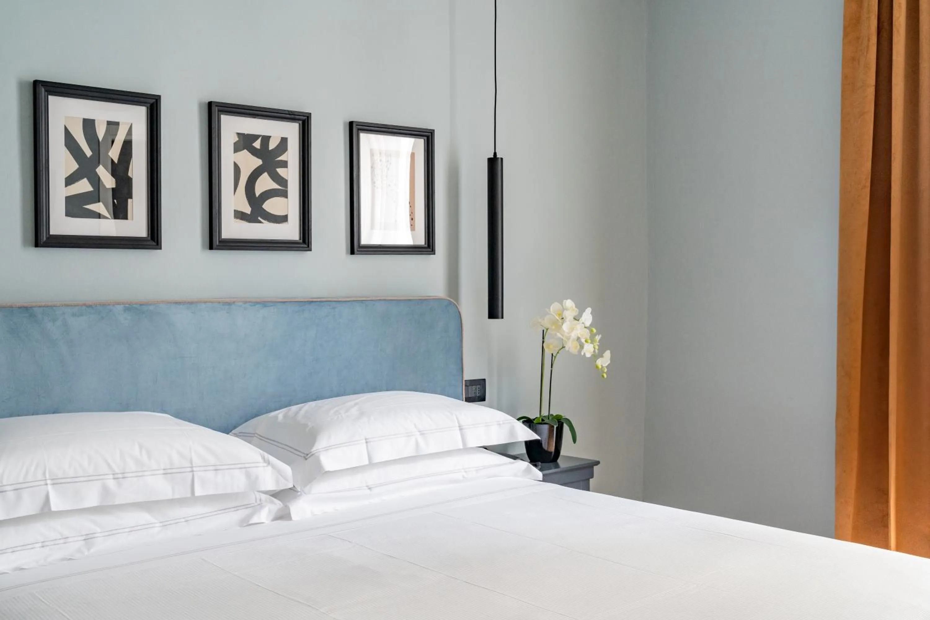 Bedroom, Bed in Flom Boutique Hotel