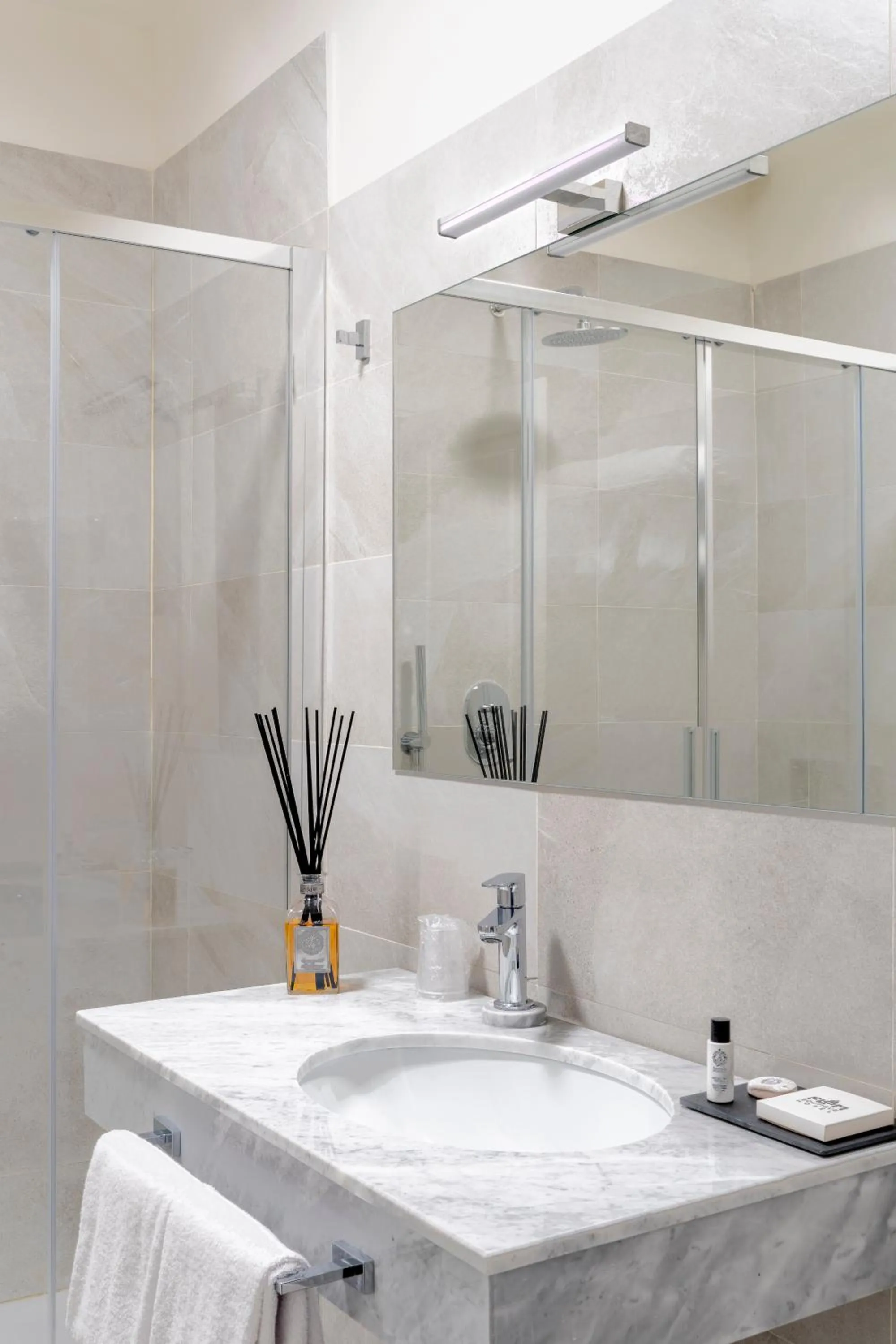 Bathroom in Flom Boutique Hotel