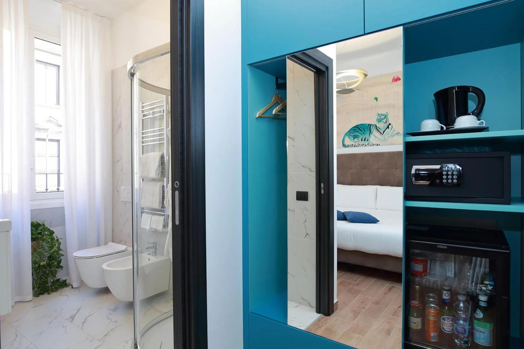 Toilet, Bed in Hotel Sanpi Milano