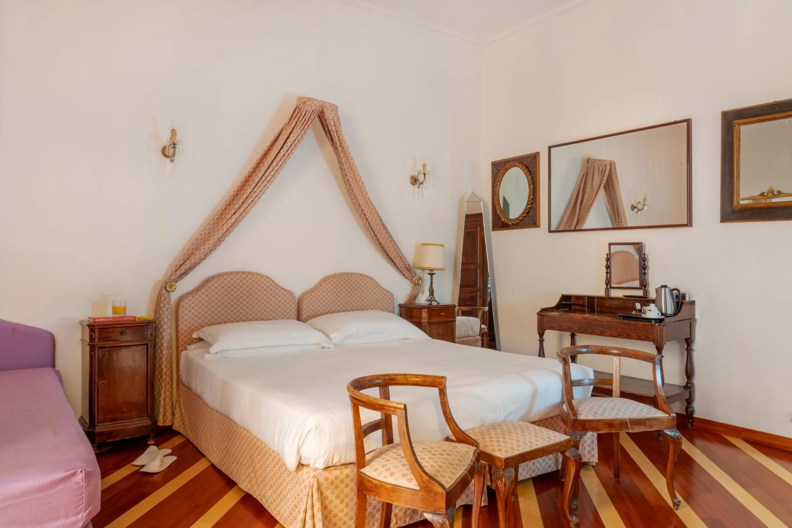 Bed in Hotel Sanpi Milano