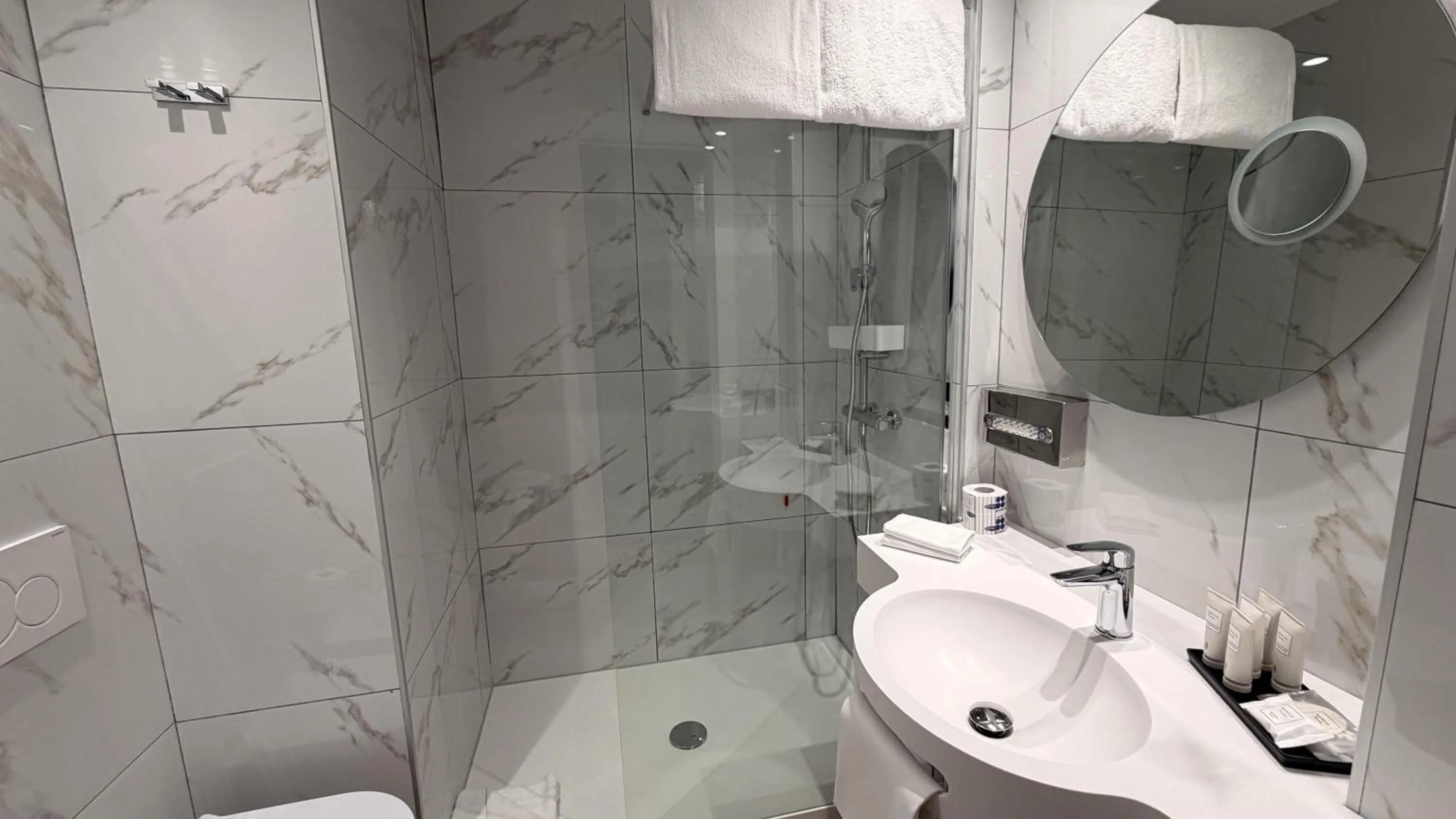 Bathroom in Hotel Astoria Sure Hotel Collection By Best Western