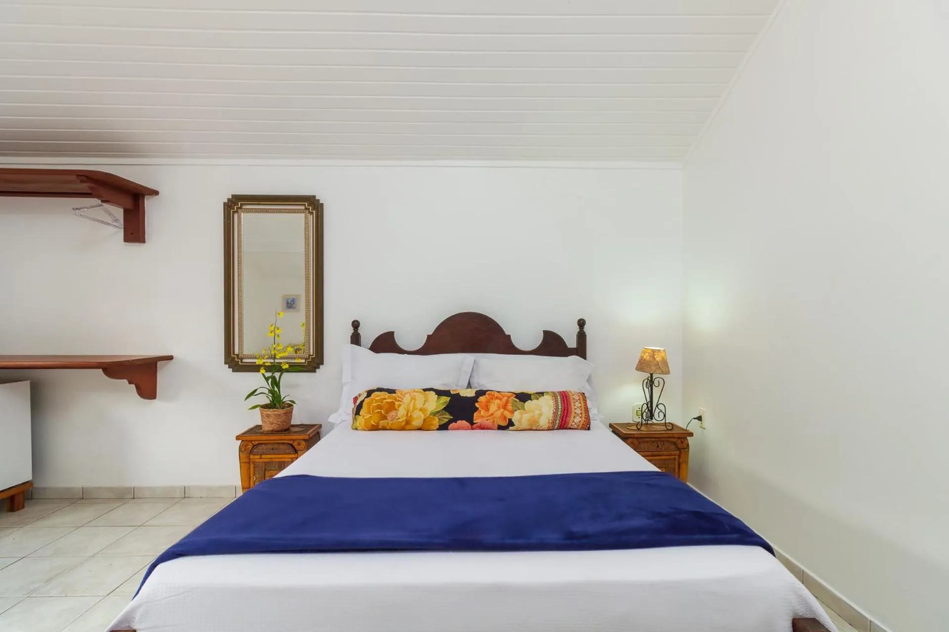 Bed in Casa Aldeia Paraty