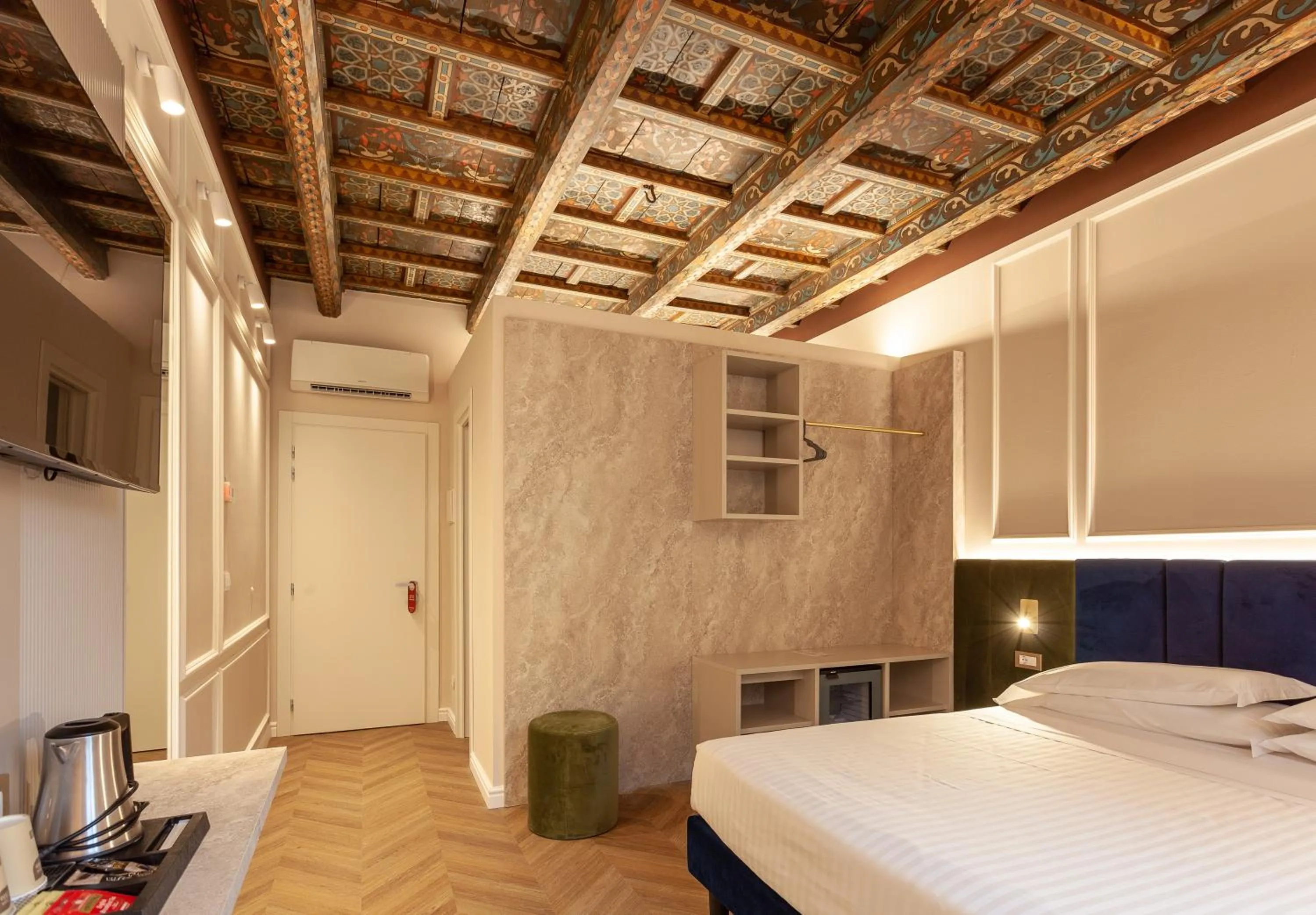 Photo of the whole room, Bed in Hotel La Fortezza