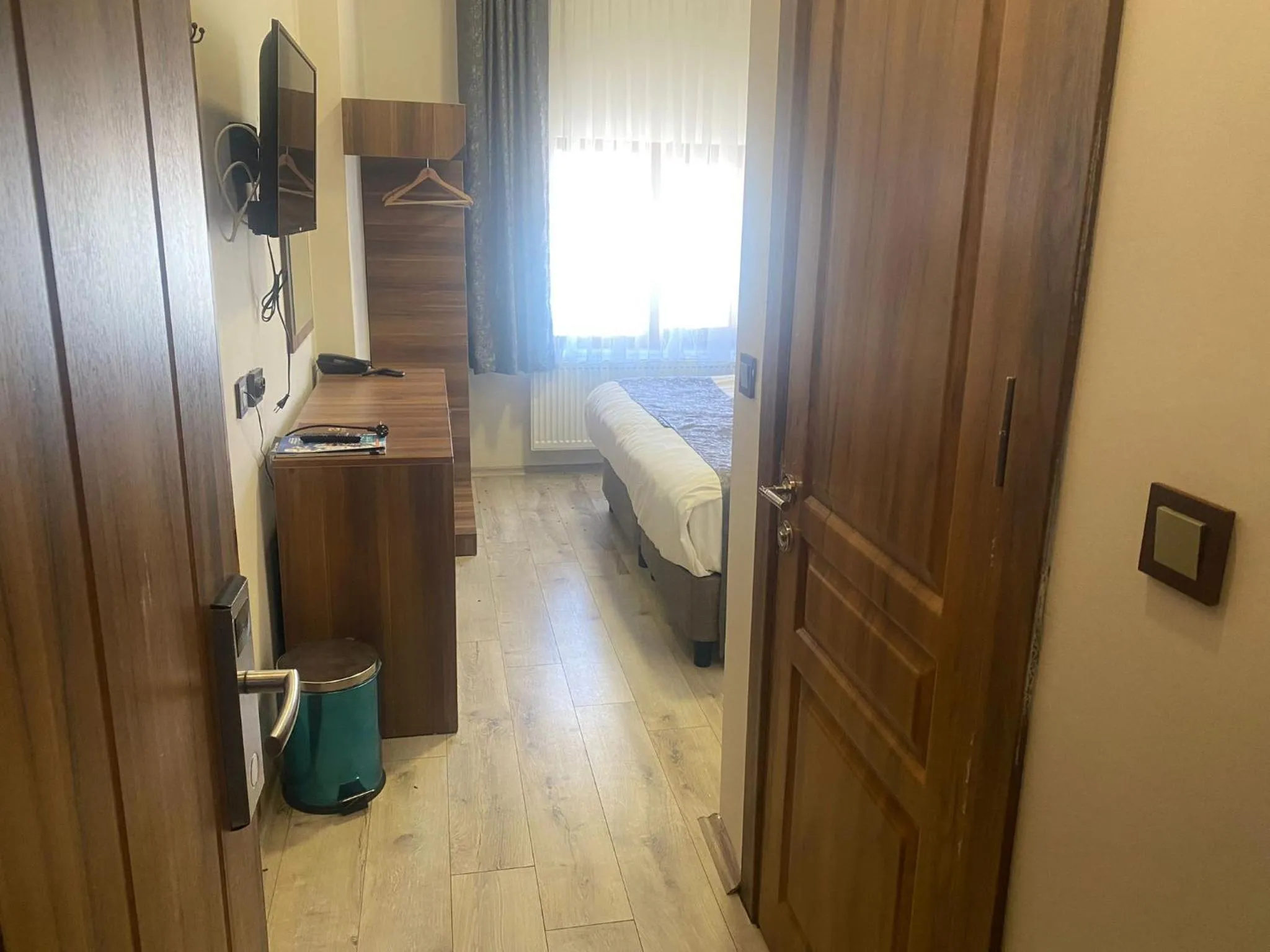 Bed in Zümrüt Palas Otel