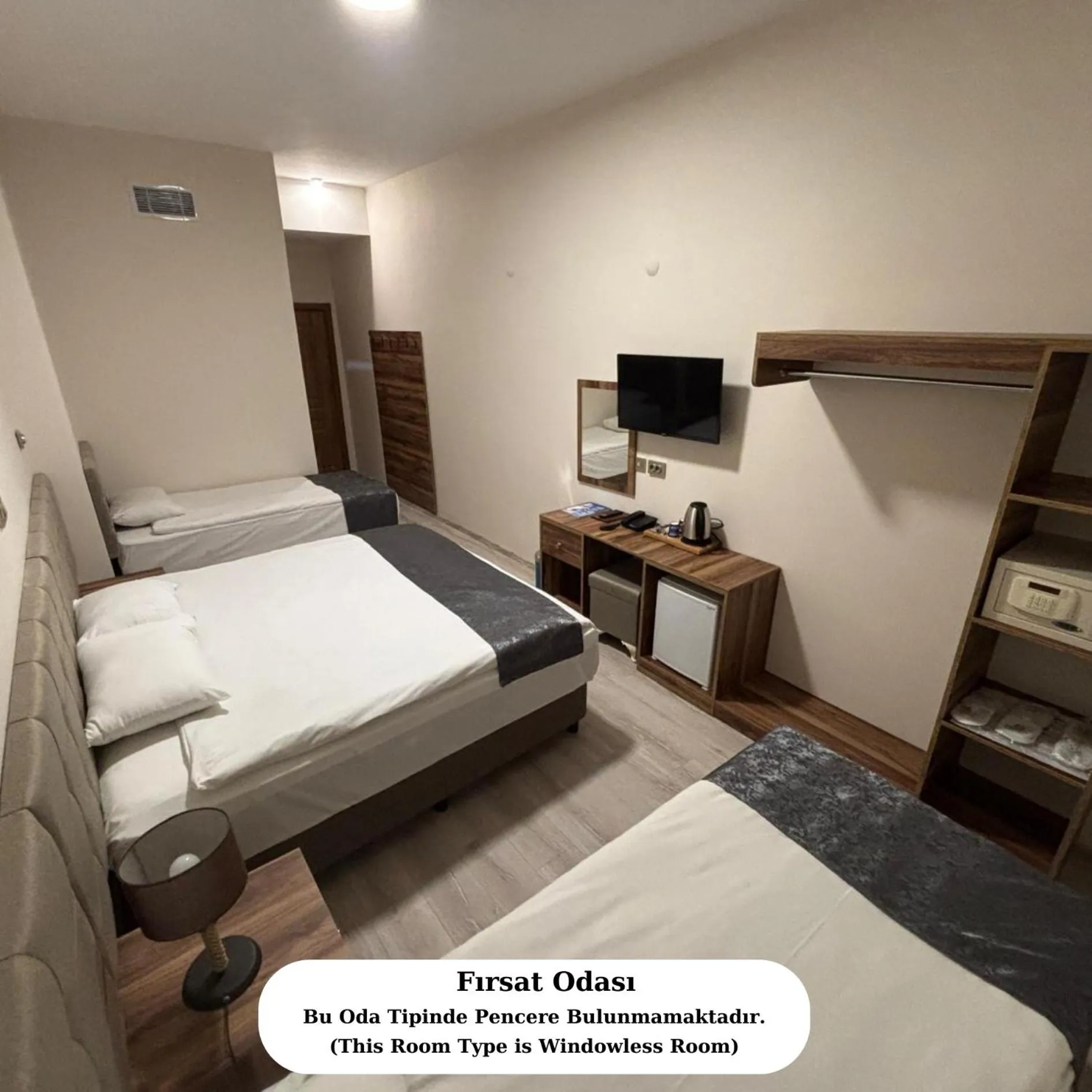 Bed in Zümrüt Palas Otel