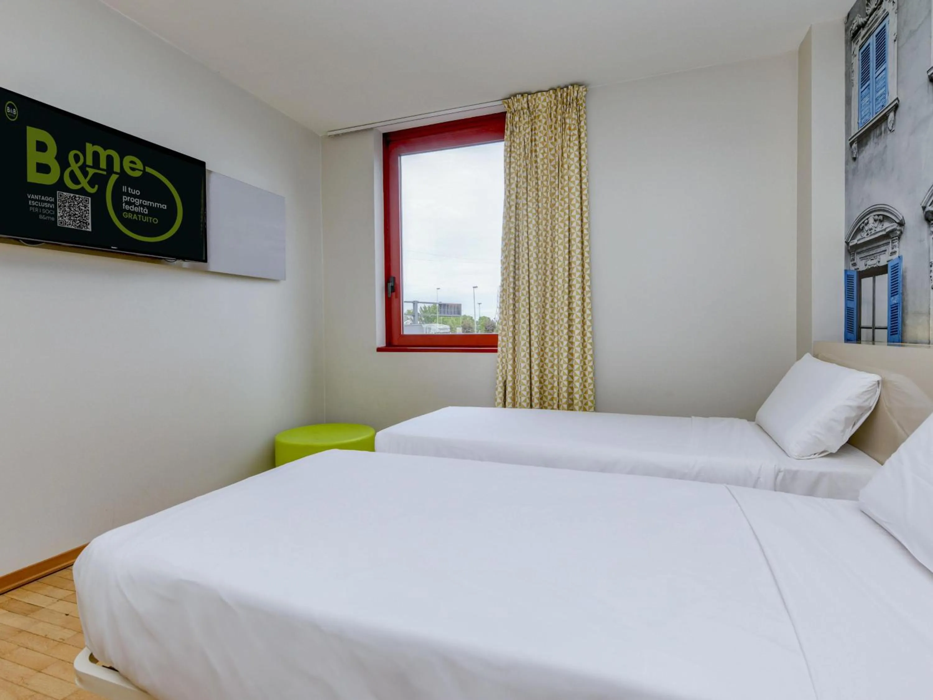 Photo of the whole room, Bed in B&B Hotel Verona