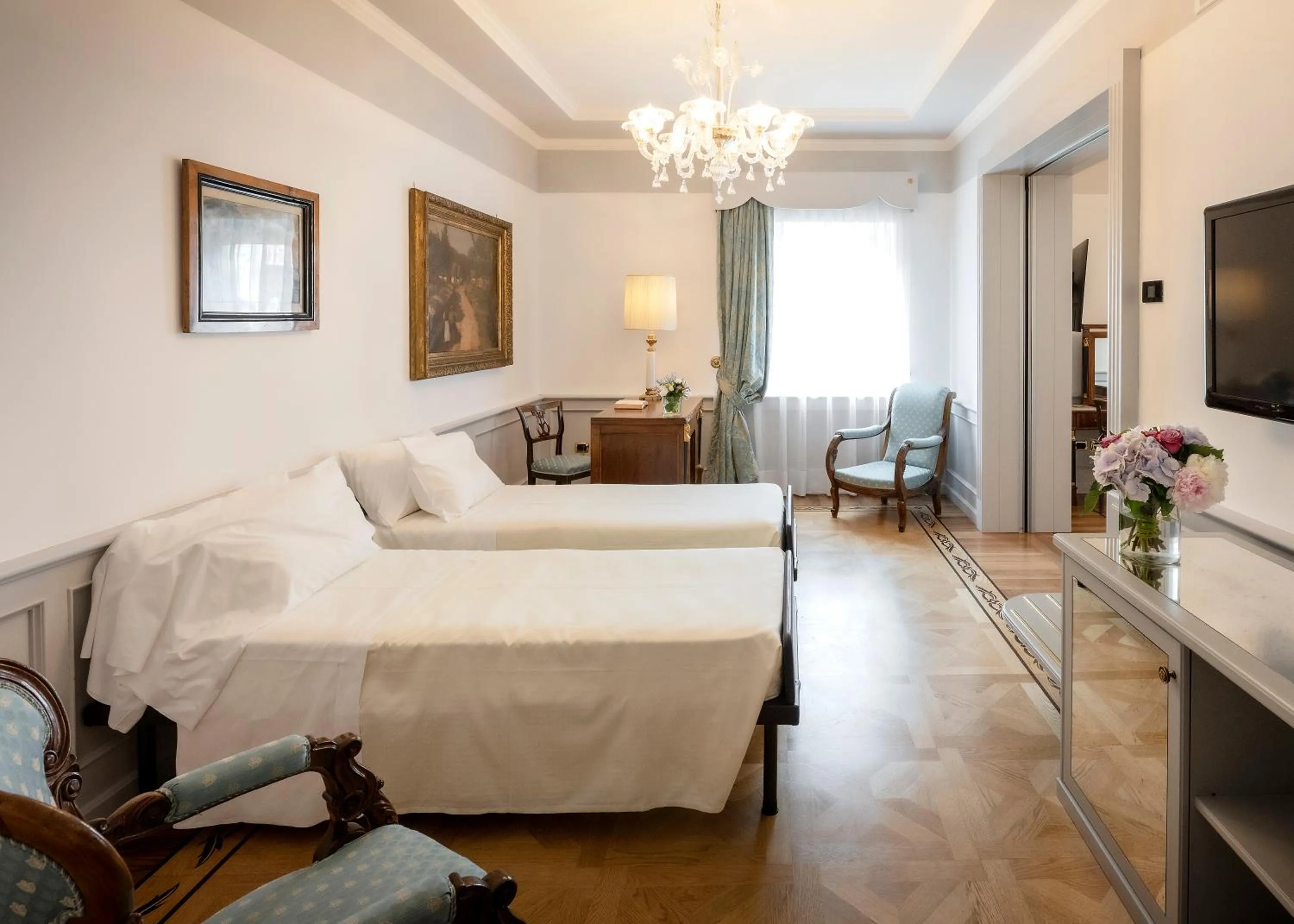 Bedroom, Bed in Due Torri Hotel