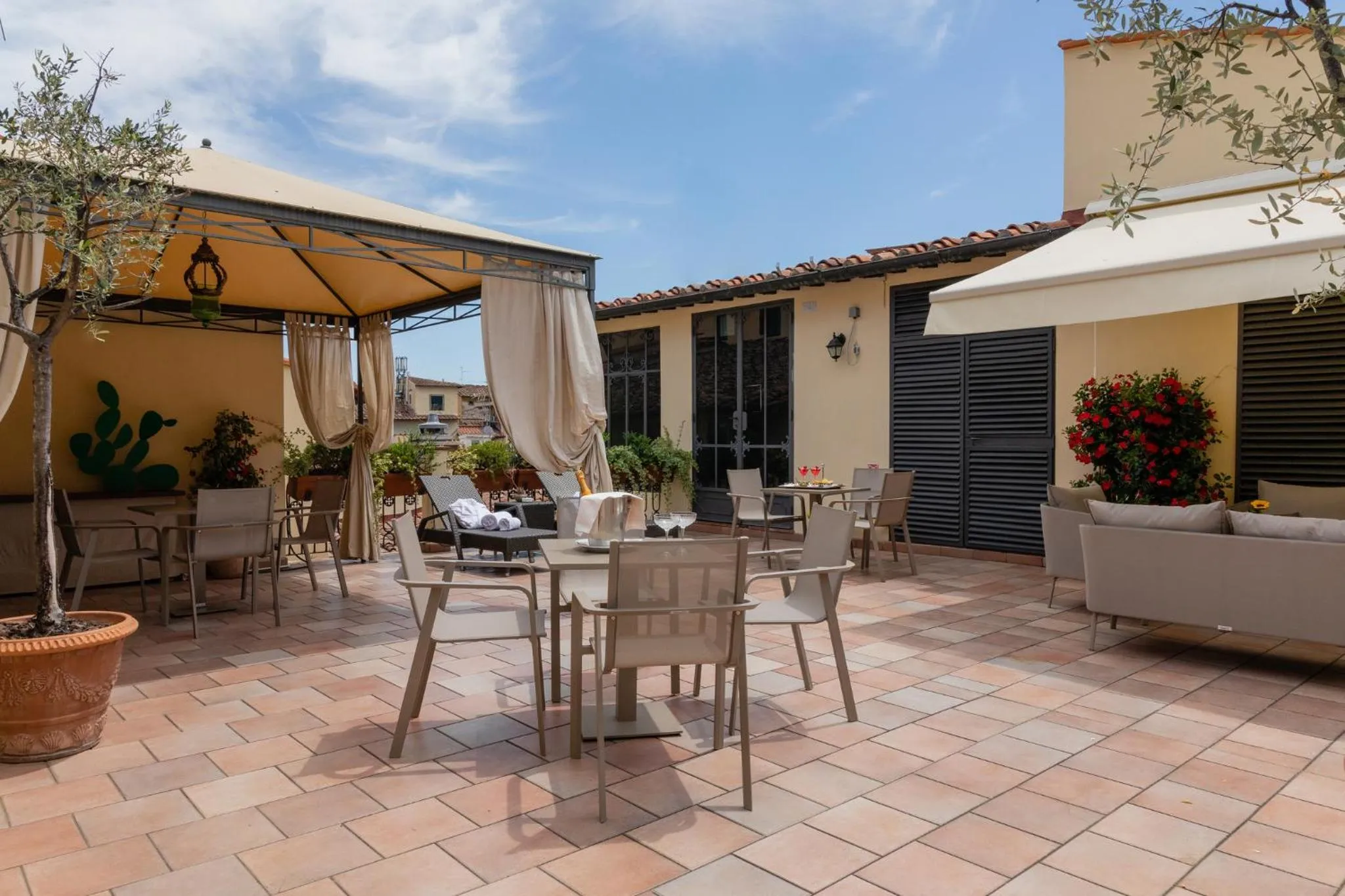 City view in Hotel Bernini Palace