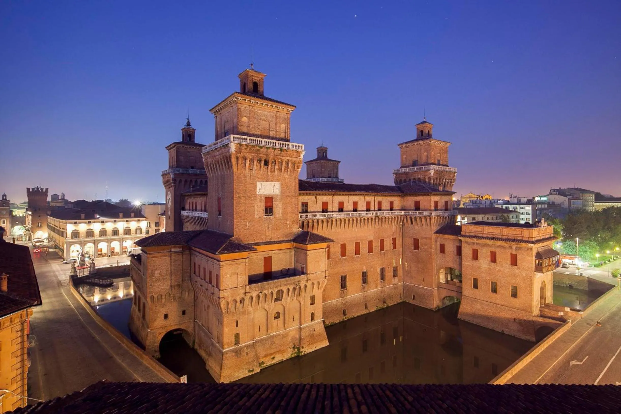 EGO' Residence Ferrara