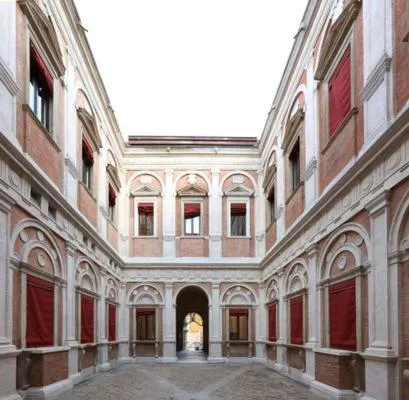 EGO' Residence Ferrara