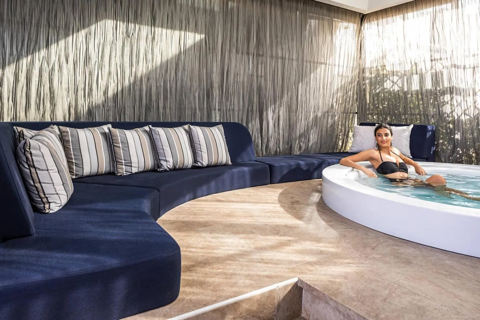 Pool view in Baglioni Hotel Regina - The Leading Hotels of the World