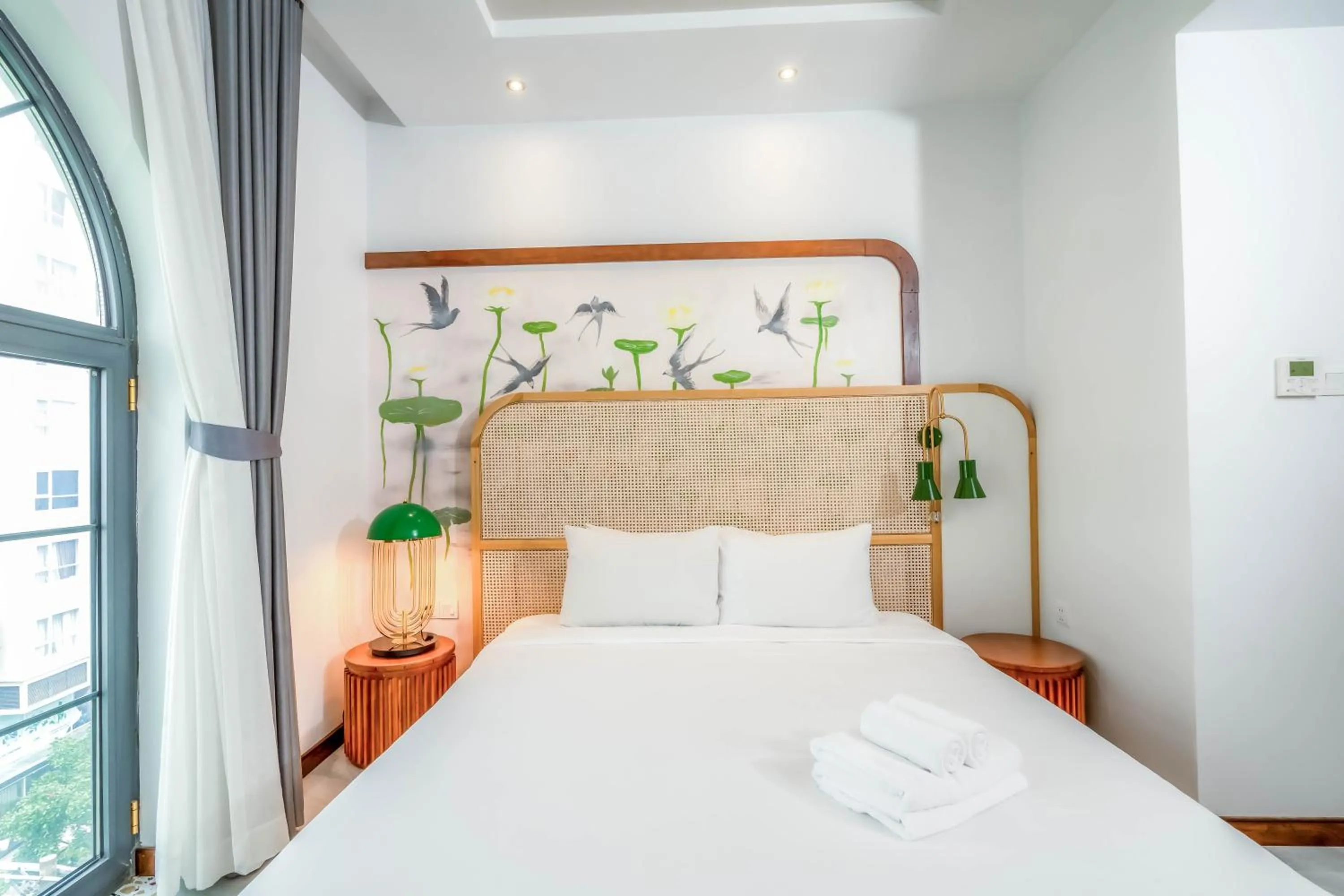 Bed in FREE AIRPORT - MISAKI Hotel by SAZI