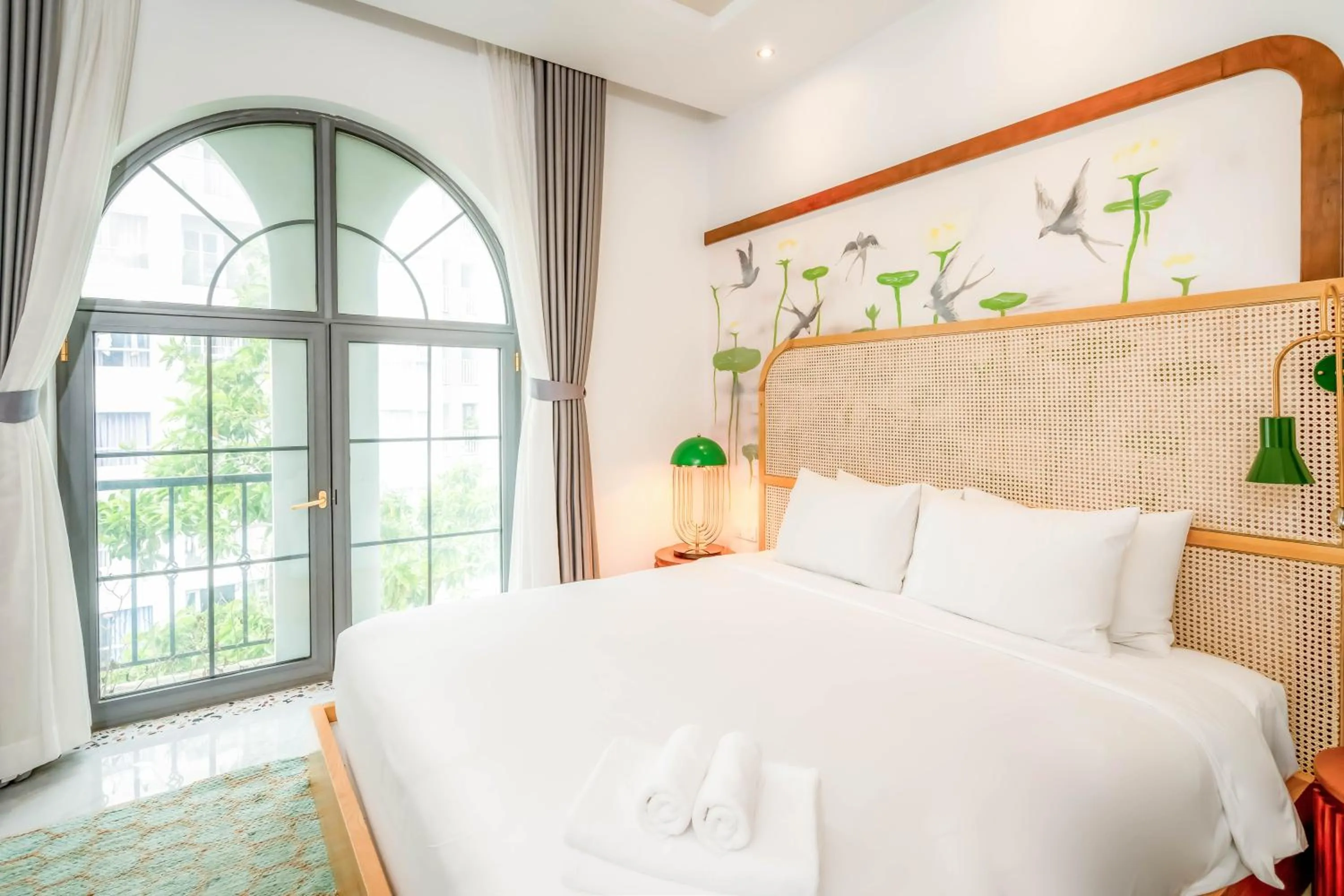 Bed in FREE AIRPORT - MISAKI Hotel by SAZI