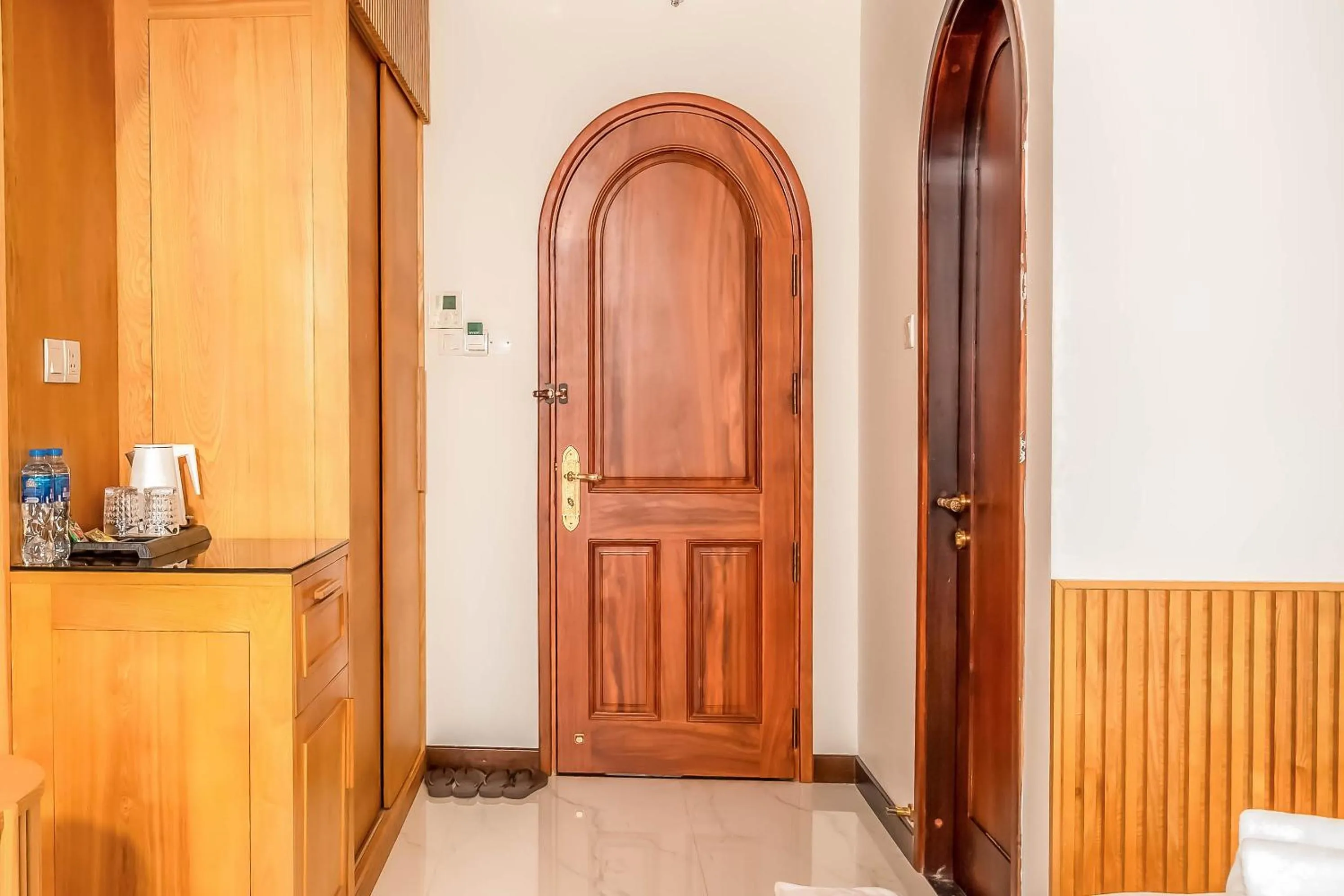 Coffee/tea facilities in FREE AIRPORT - MISAKI Hotel by SAZI