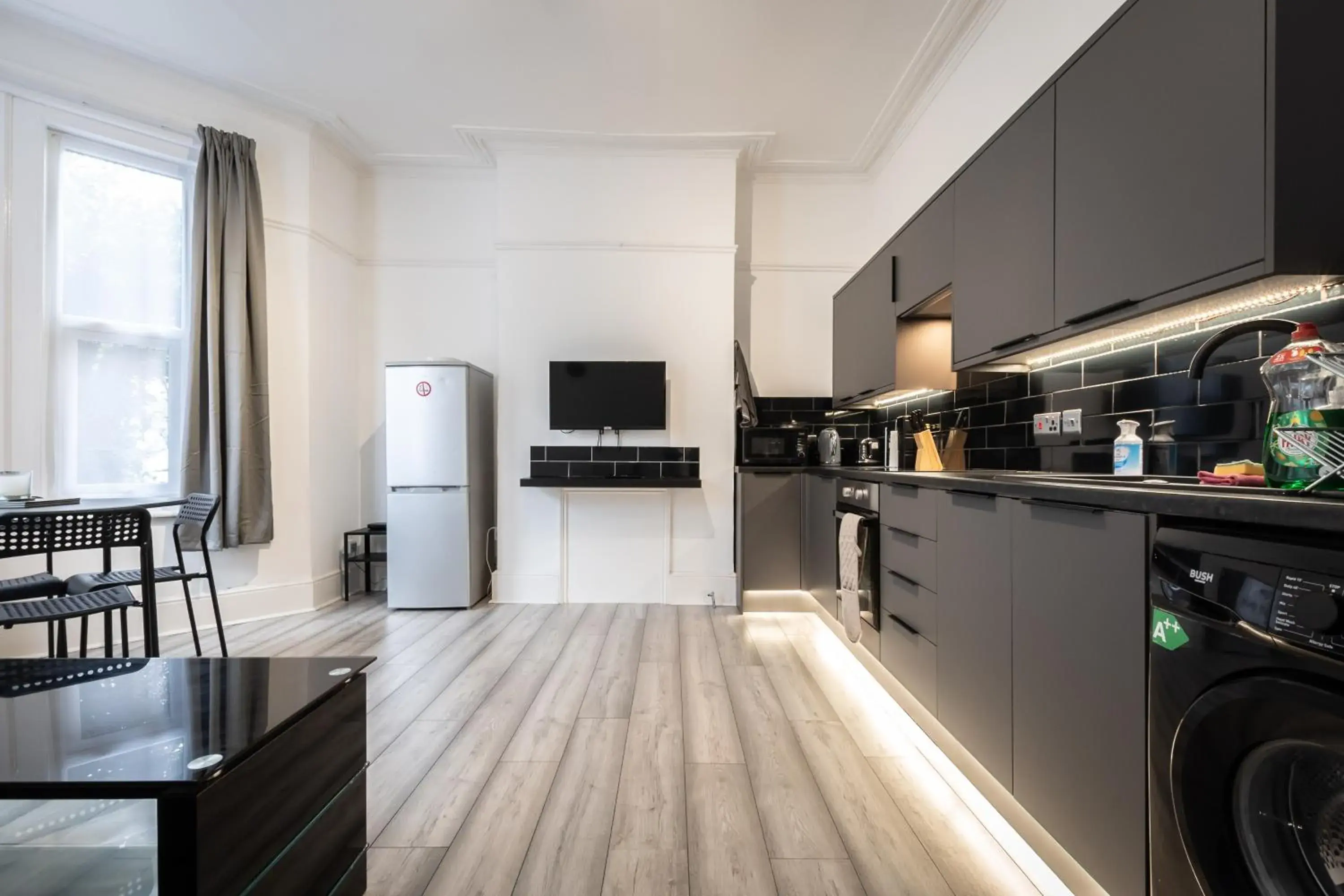 The Avenue Gem Stylish 2 Bed Stay in the Heart of Southampton The Avenue Gem Stylish 2 Bed Stay in the Heart of Southampton