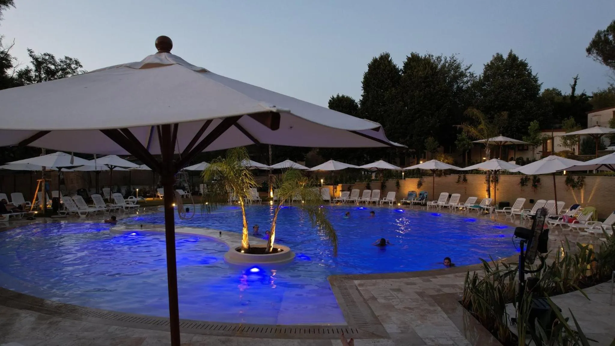 Evening entertainment in Flaminio Village Bungalow Park