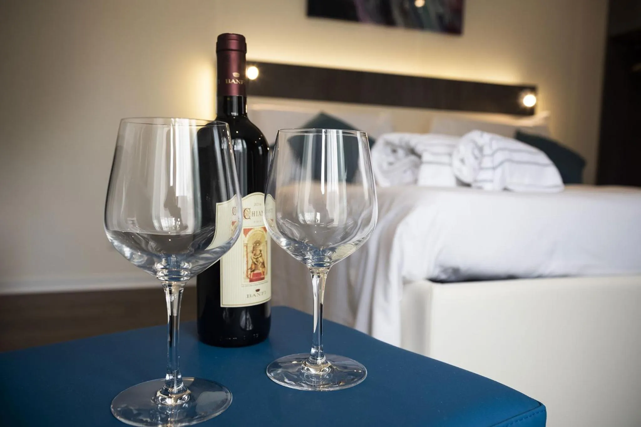 Alcoholic drinks, Bed in Flaminio Village Bungalow Park