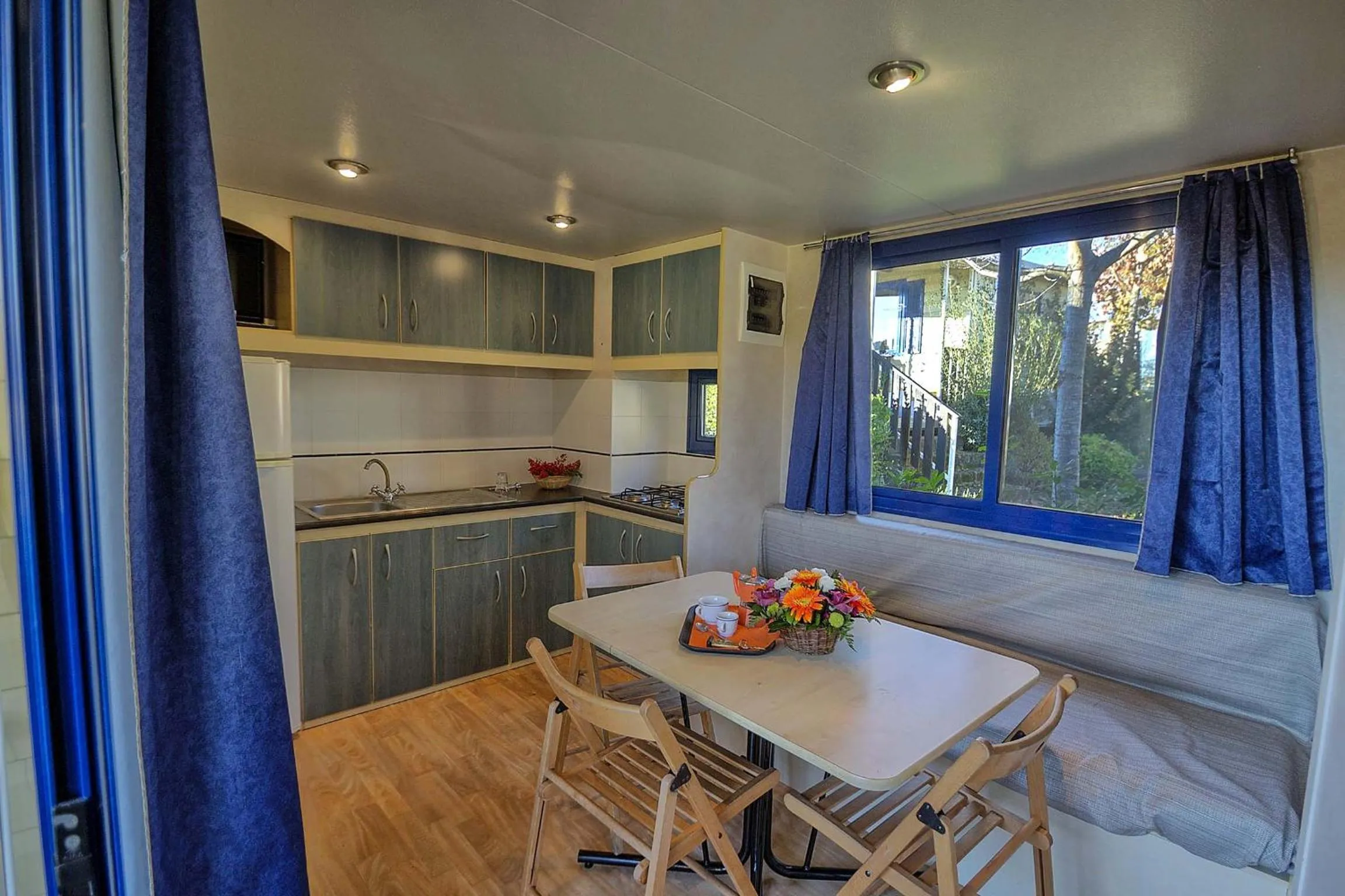 Dining area in Flaminio Village Bungalow Park