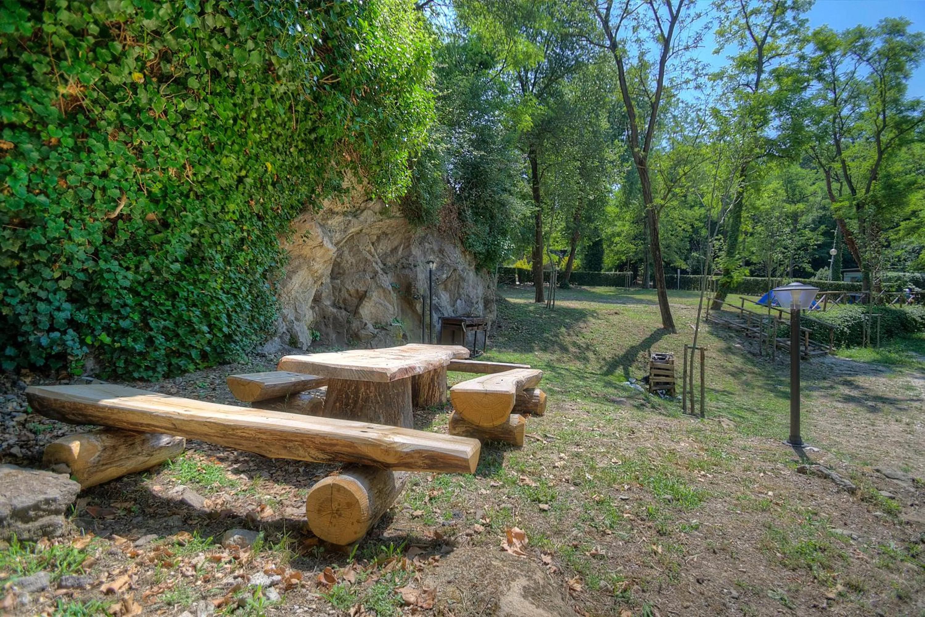 BBQ facilities in Flaminio Village Bungalow Park