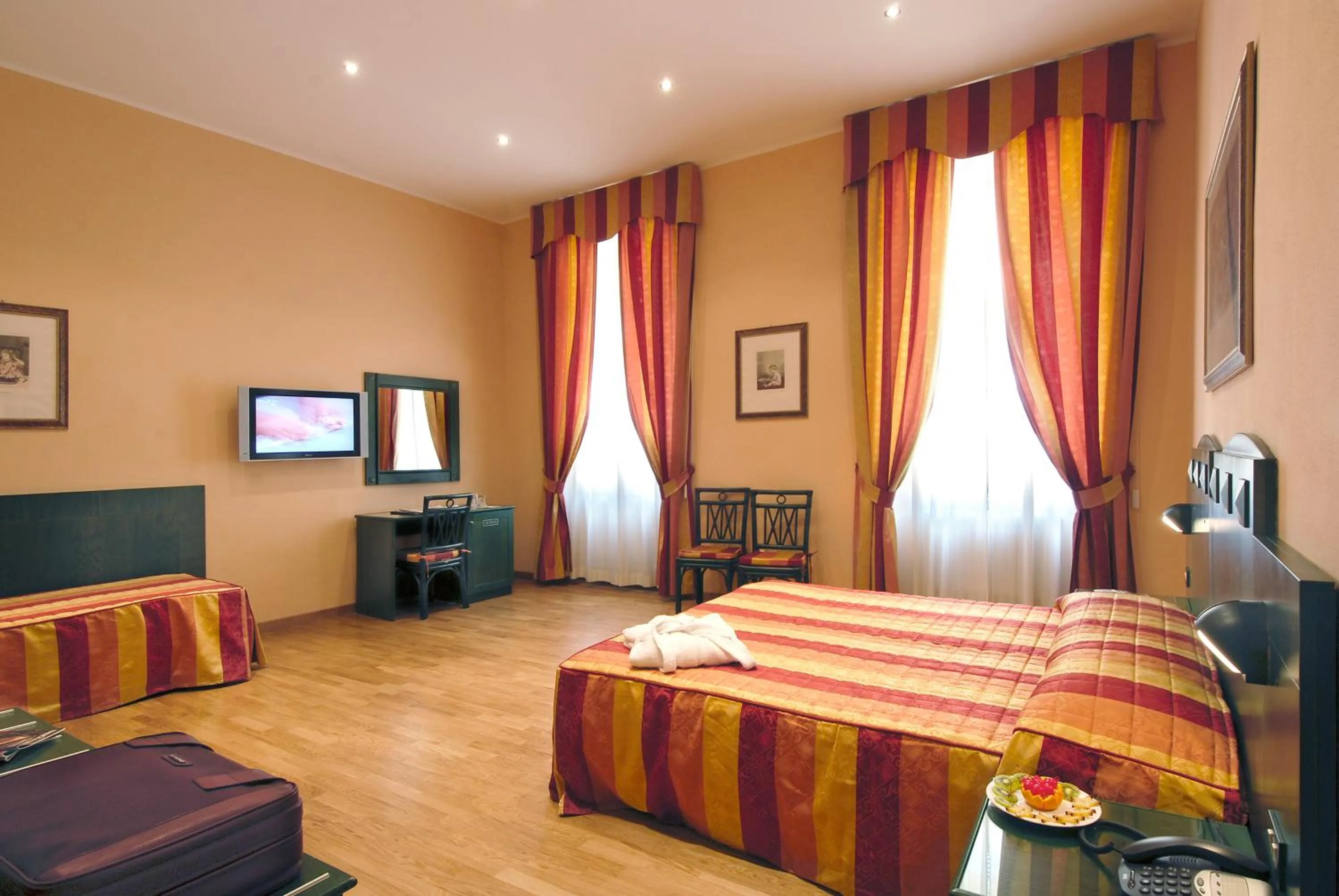 Photo of the whole room, Bed in Hotel Bologna