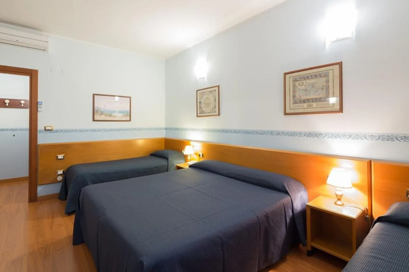 Bed in Hotel Terminus & Plaza