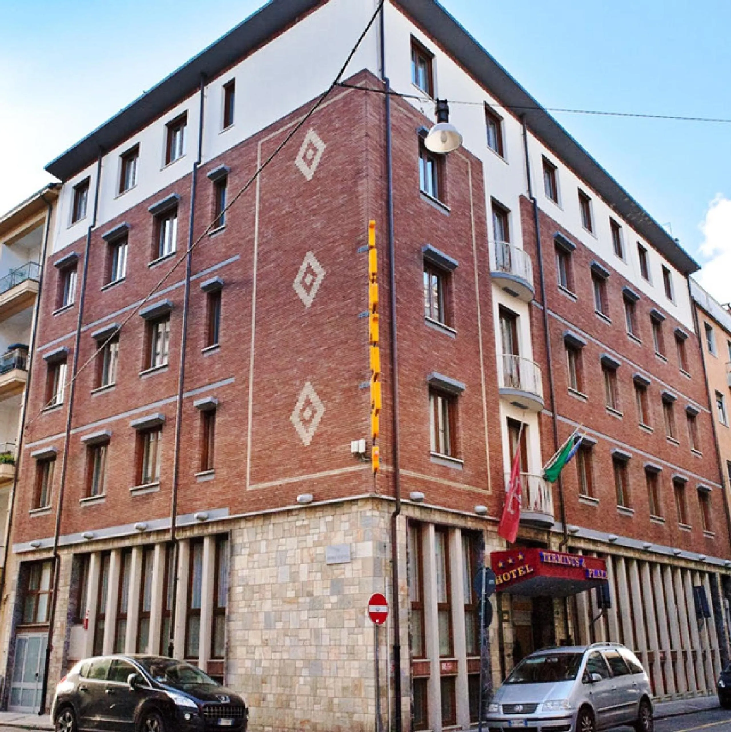 Property building in Hotel Terminus & Plaza