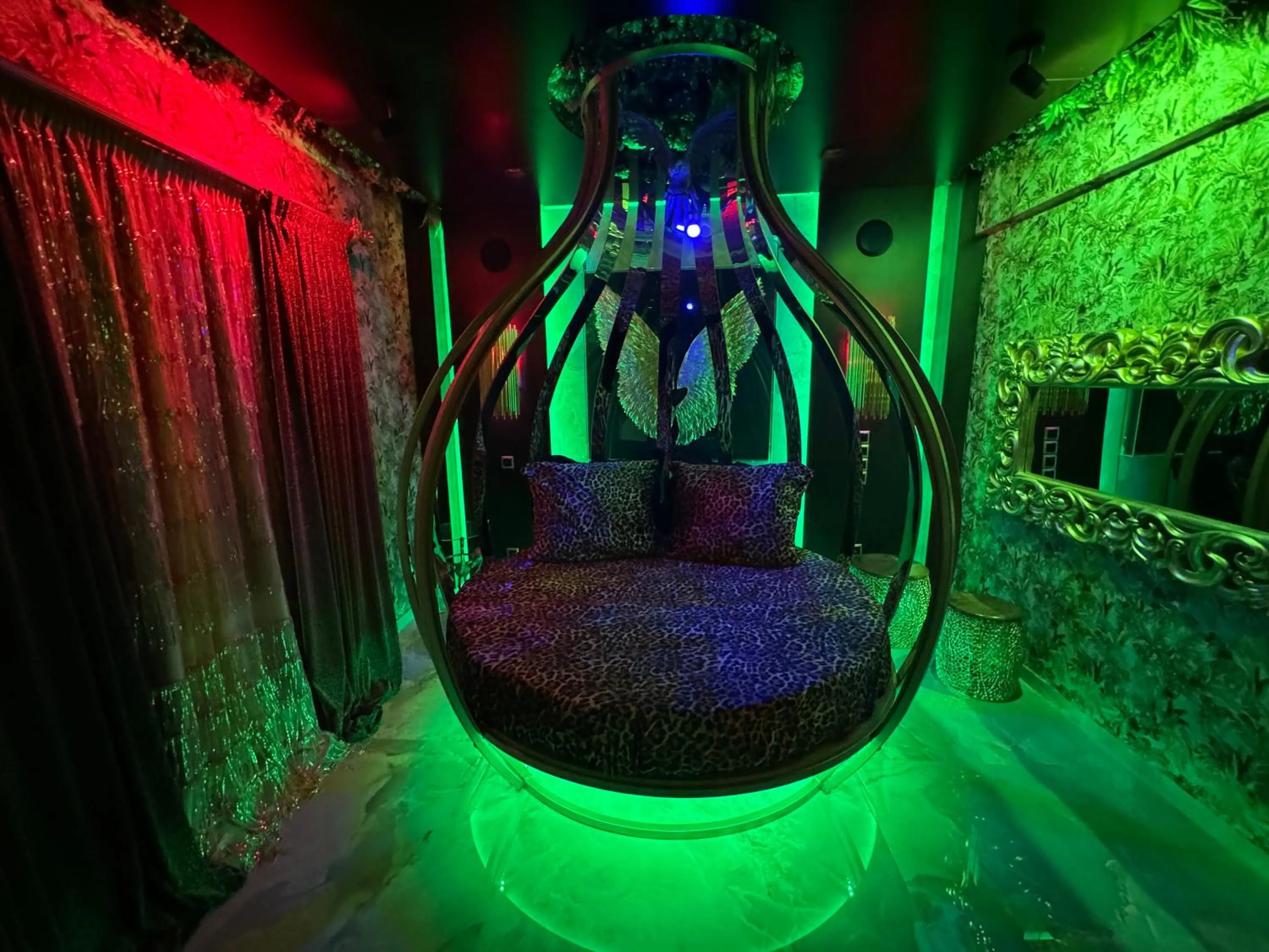 Bed in Xcite Hotel Salem