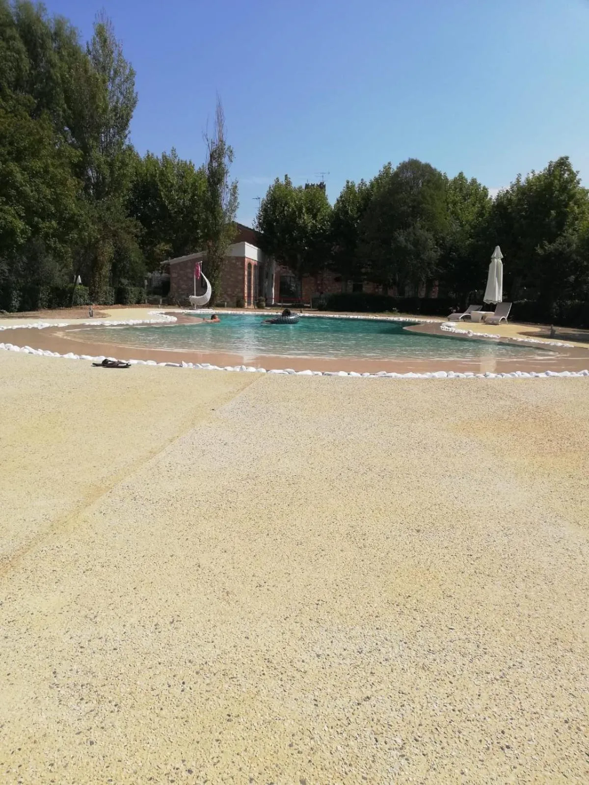 Swimming pool in Hotel Villa Maya