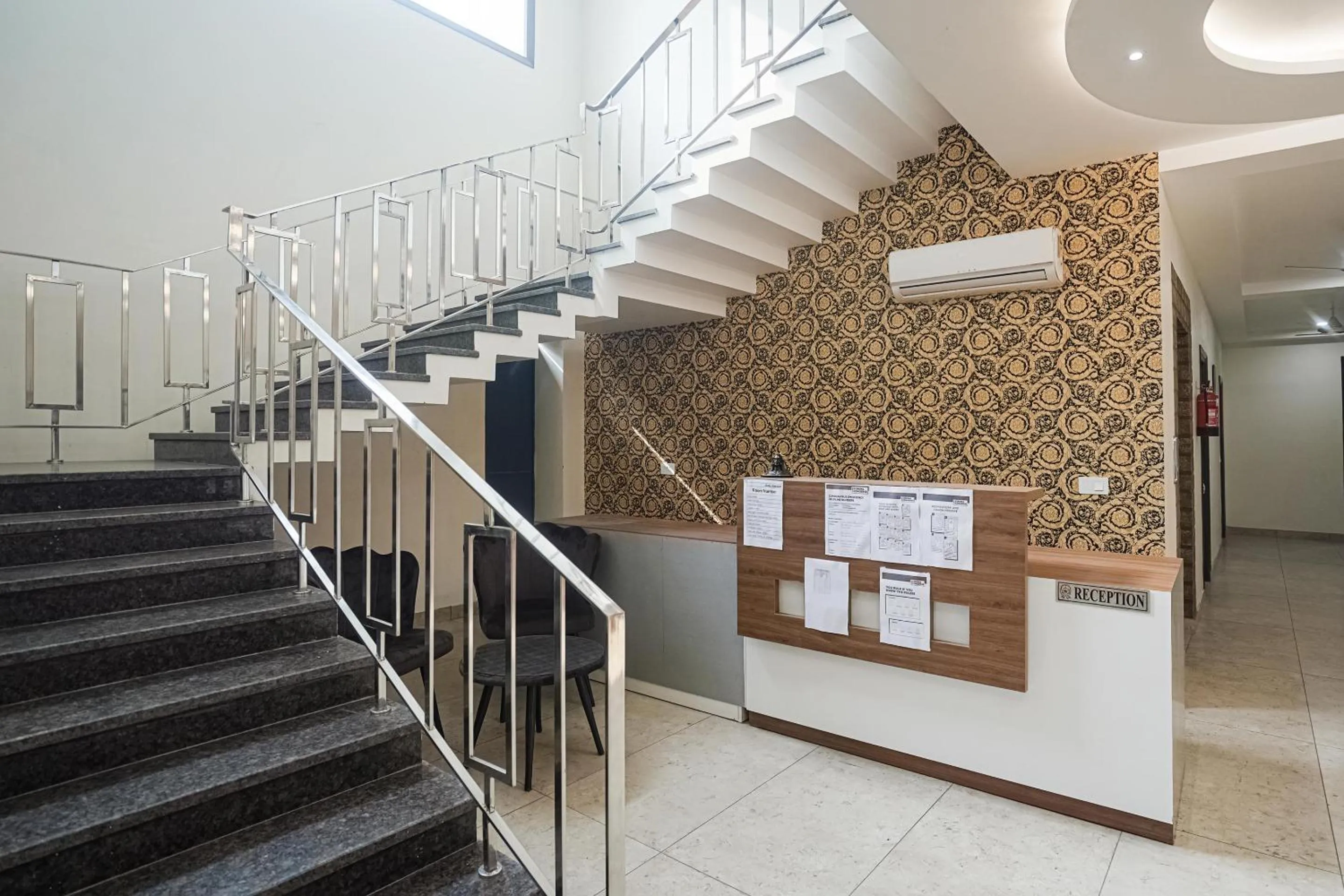 Lobby or reception in Hotel O Blue Stone Residency