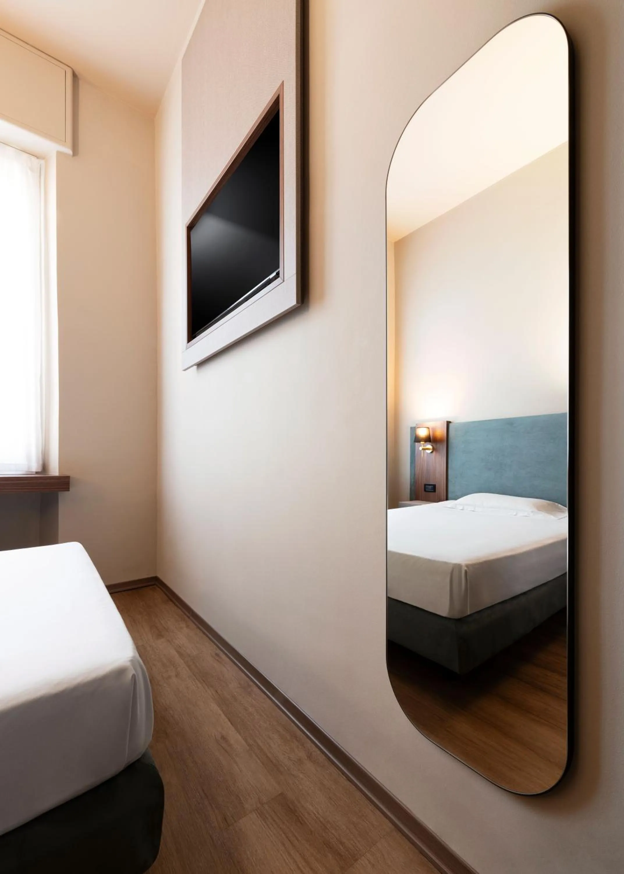 TV and multimedia, Bed in Mokinba Hotels Montebianco