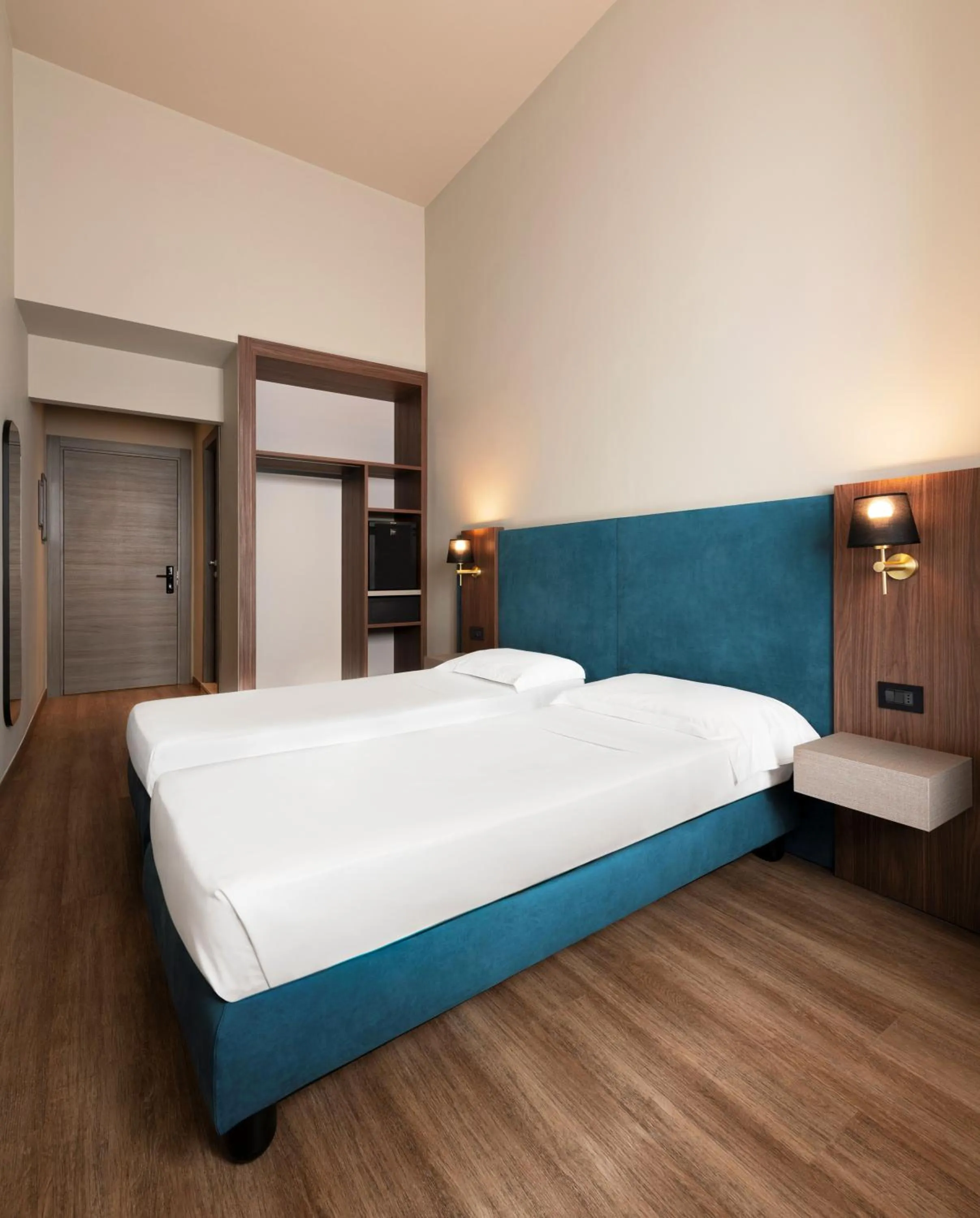 Bedroom, Bed in Mokinba Hotels Montebianco