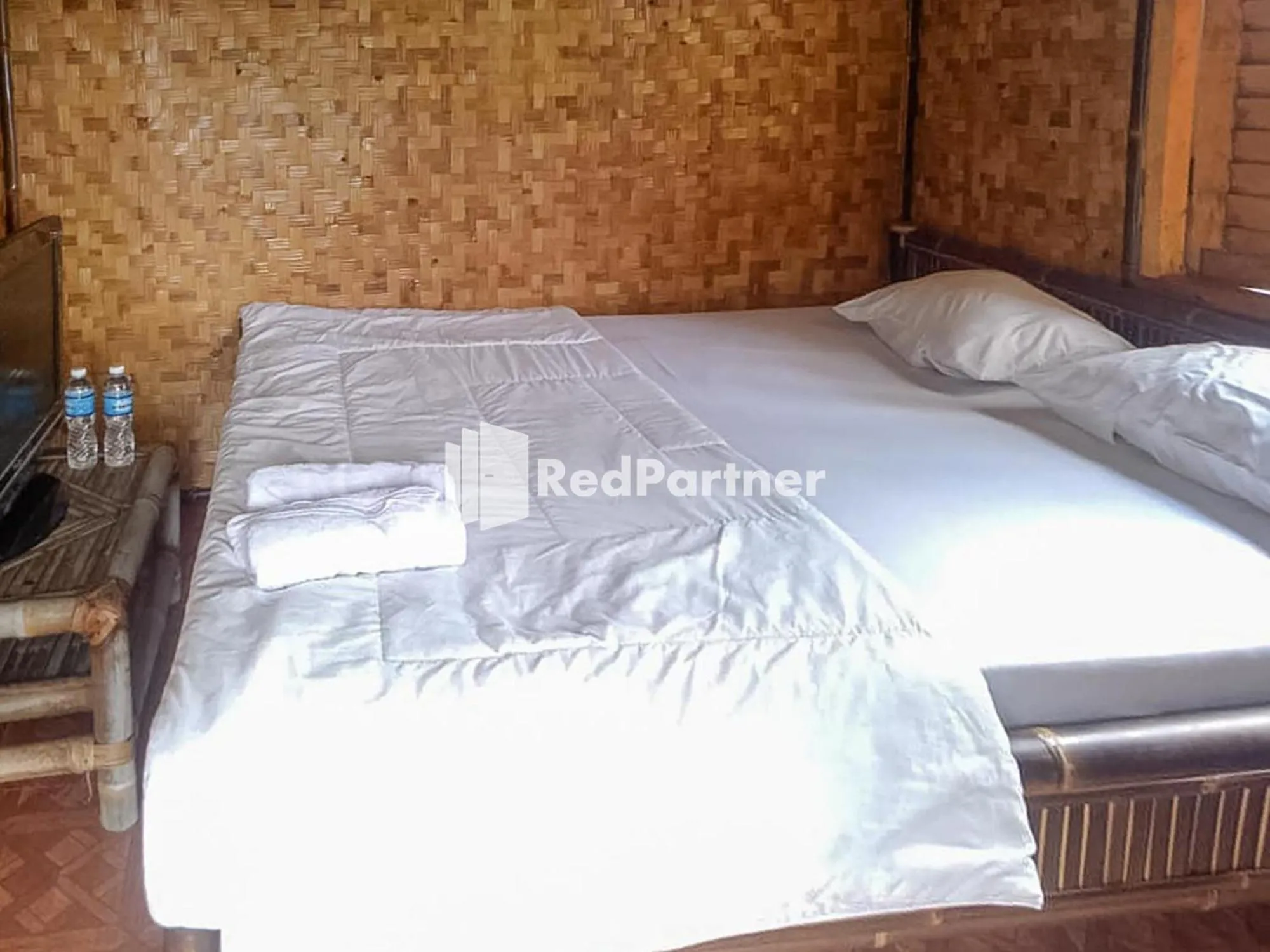 Bed in De Salak Homestay Gunung Salak RedPartner