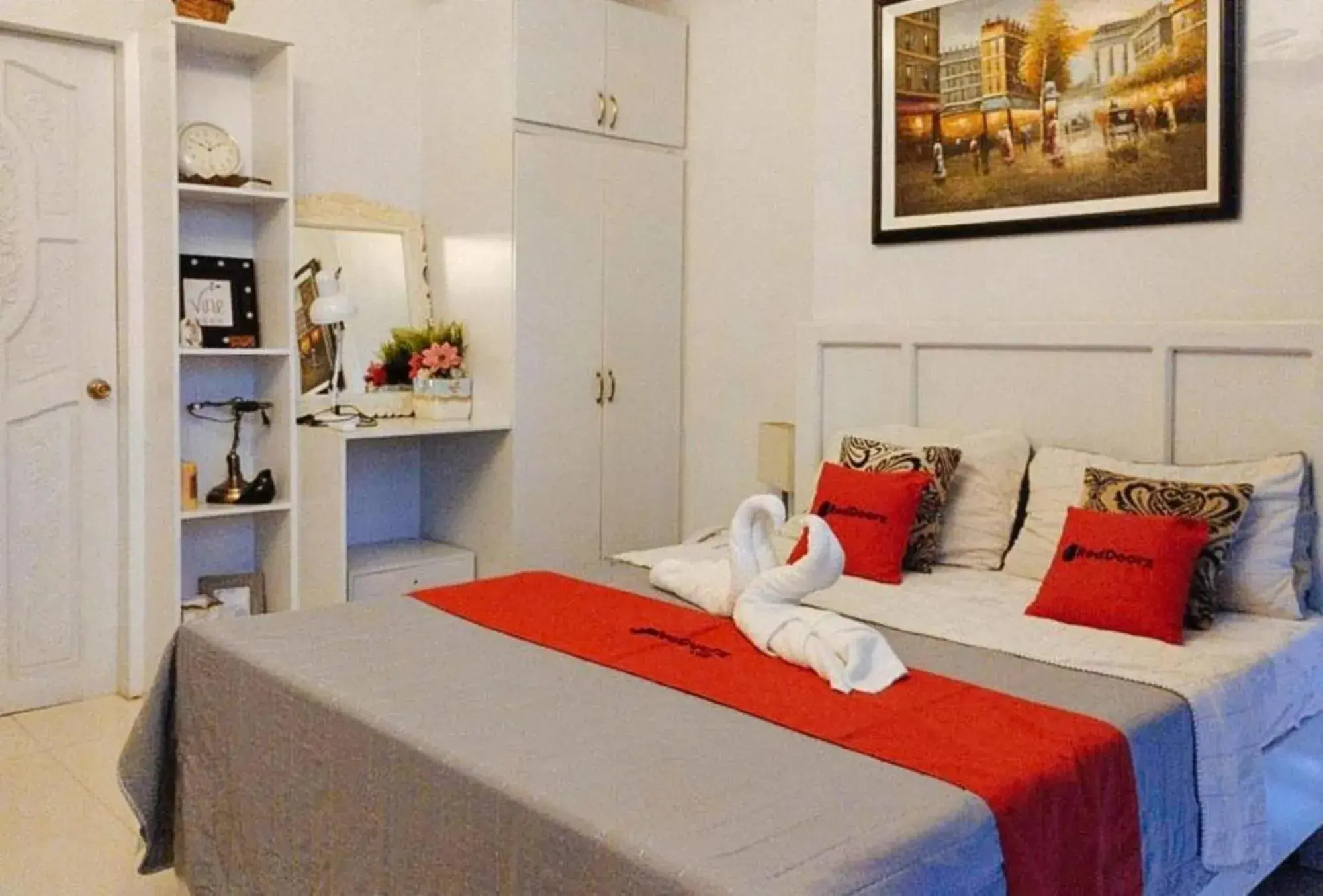 Double Room in RedDoorz @ Vine Molave Double Room in RedDoorz @ Vine Molave