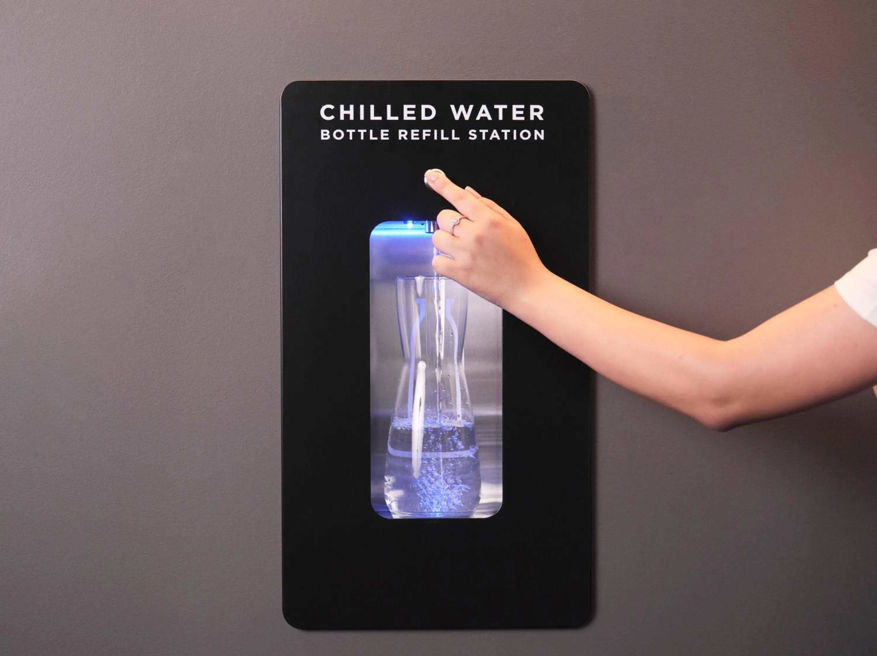 Food and drinks in Hyatt Place Melbourne Caribbean Park