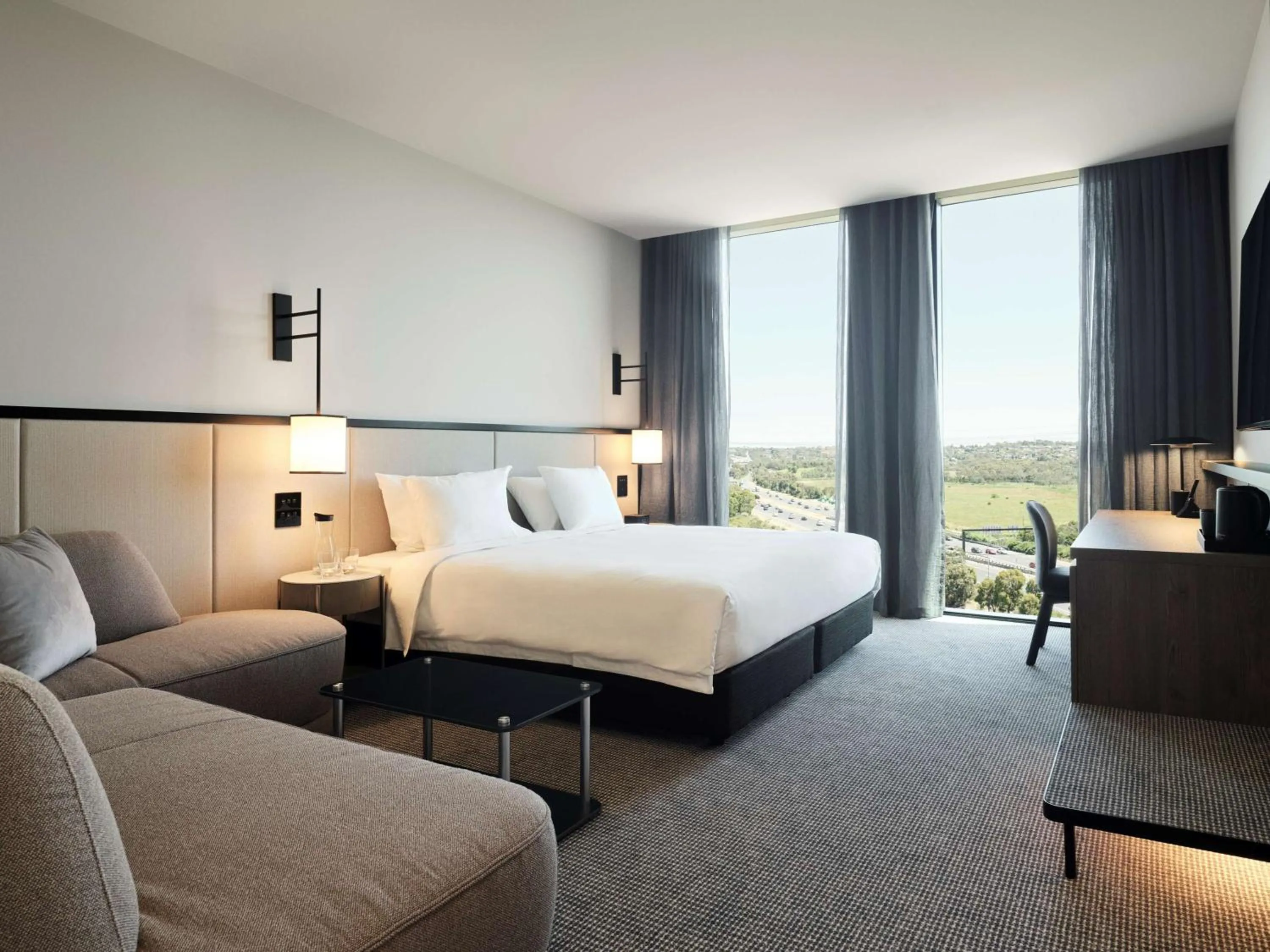 Photo of the whole room, Bed in Hyatt Place Melbourne Caribbean Park