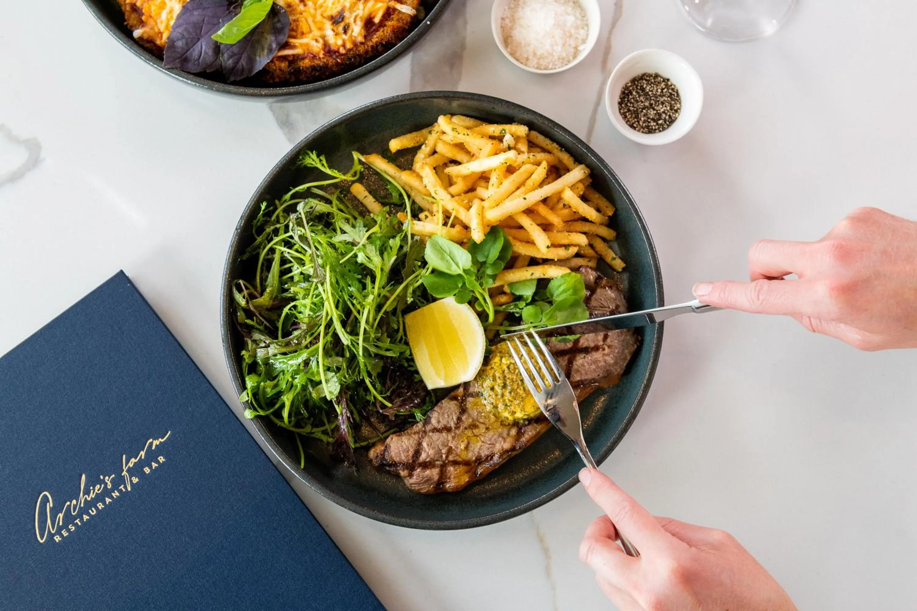 Restaurant/places to eat in Hyatt Place Melbourne Caribbean Park