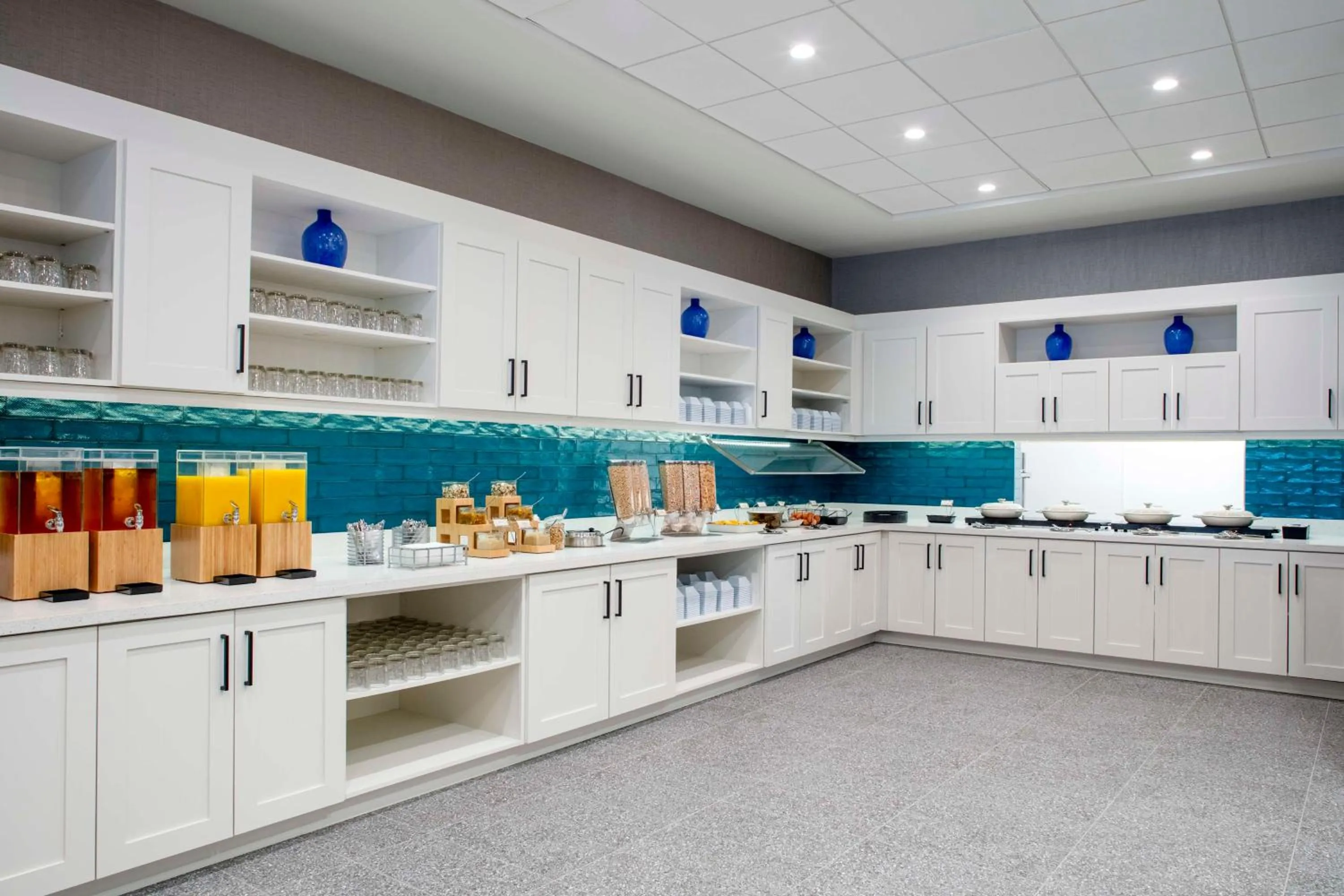 Restaurant/places to eat in Hyatt Place St Augustine Vilano Beach