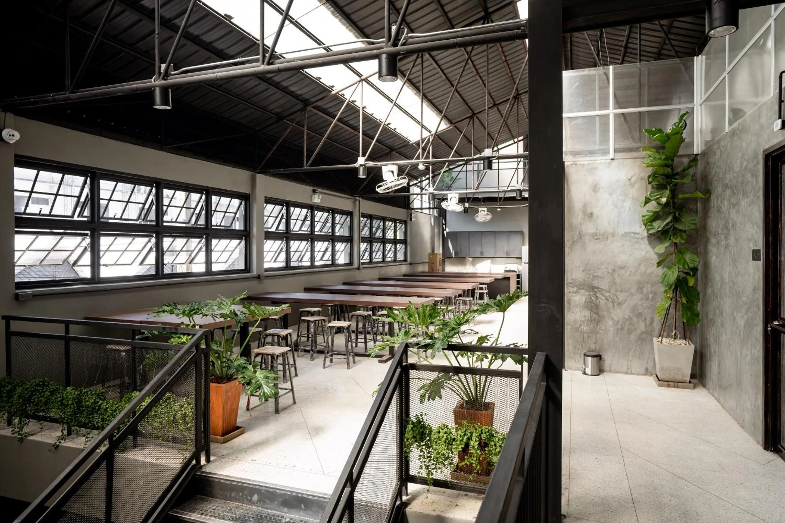 Lobby or reception in Premier Hostel Chiang Mai