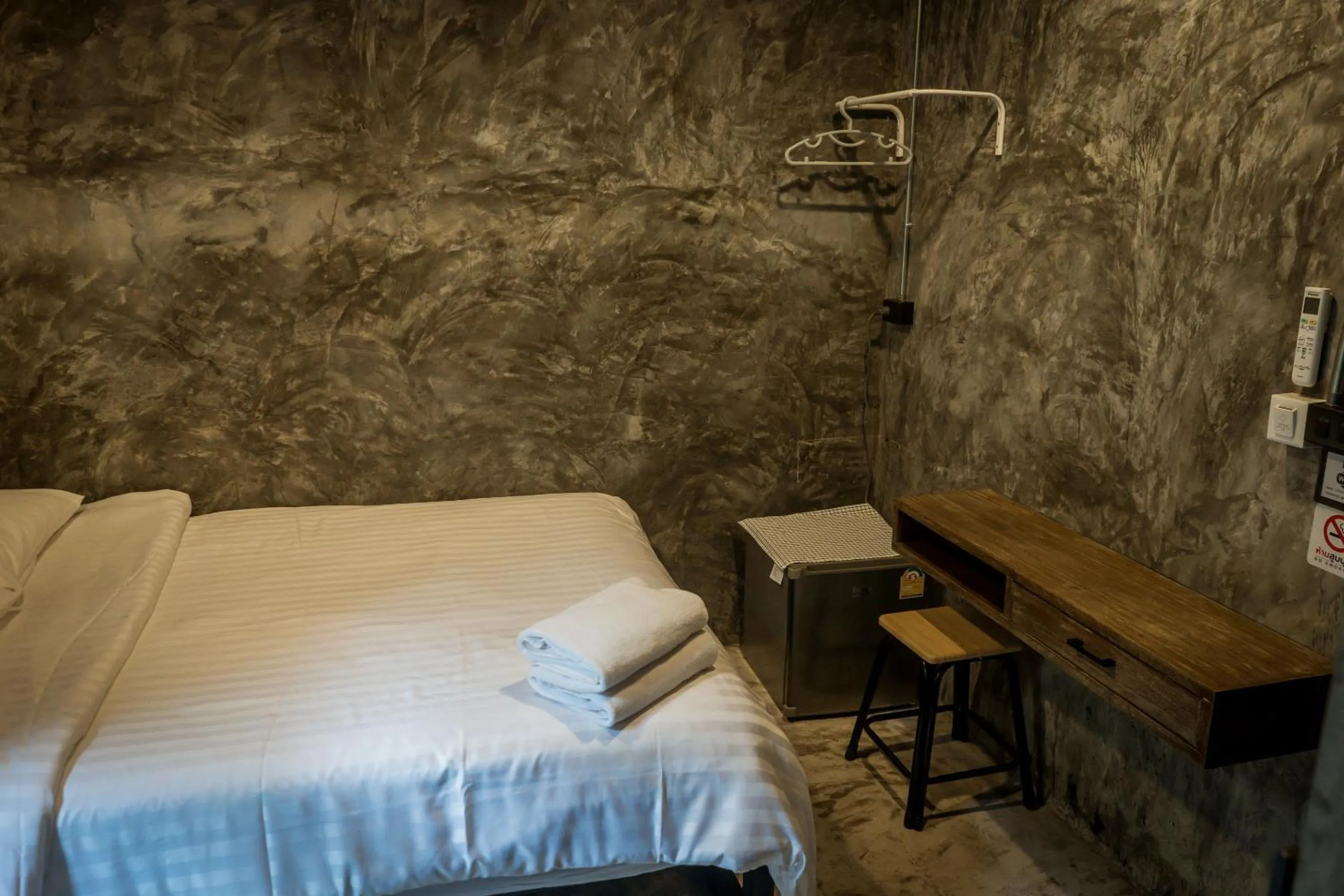 Area and facilities, Bed in Premier Hostel Chiang Mai