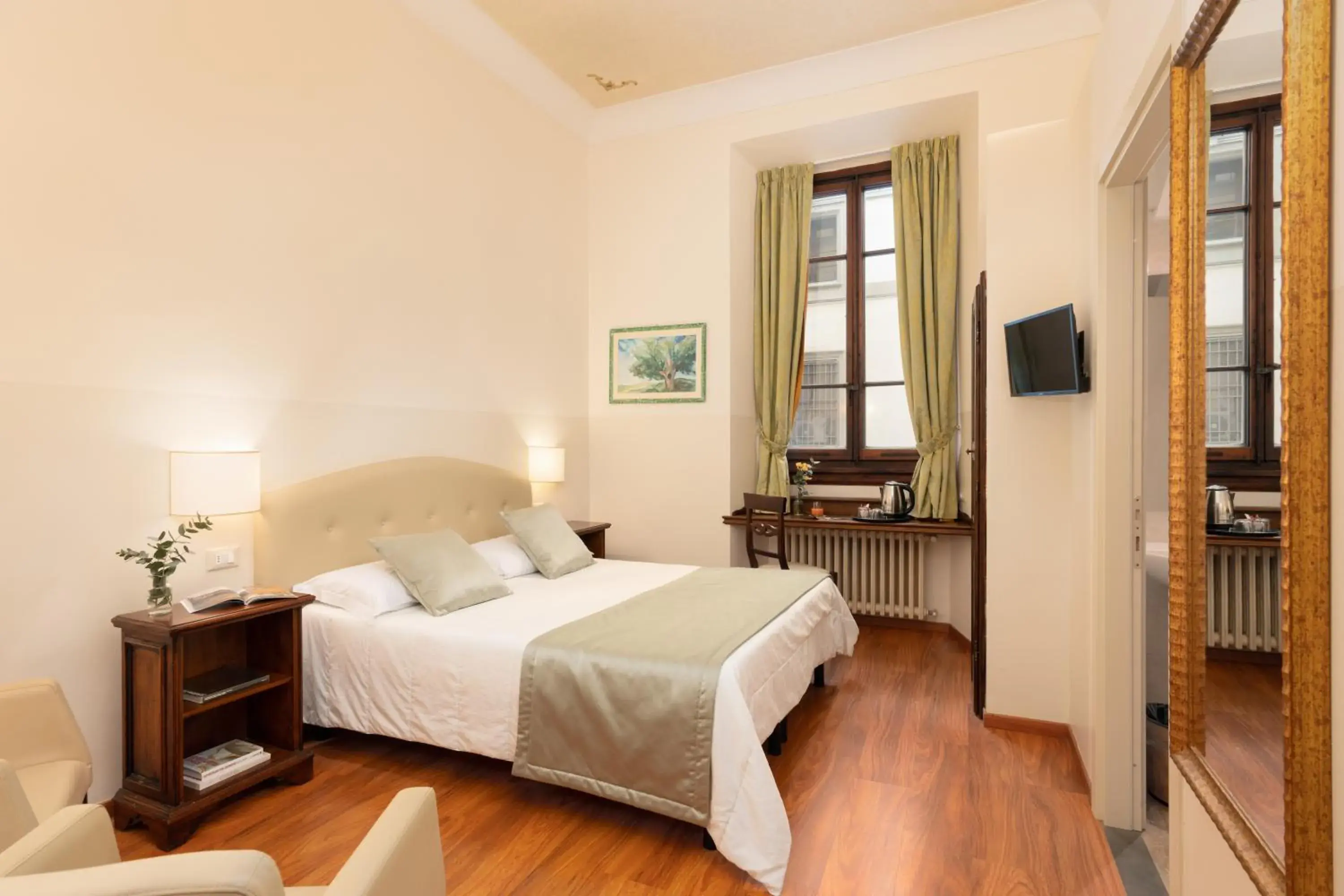 Triple Room in Hotel Cimabue Triple Room in Hotel Cimabue