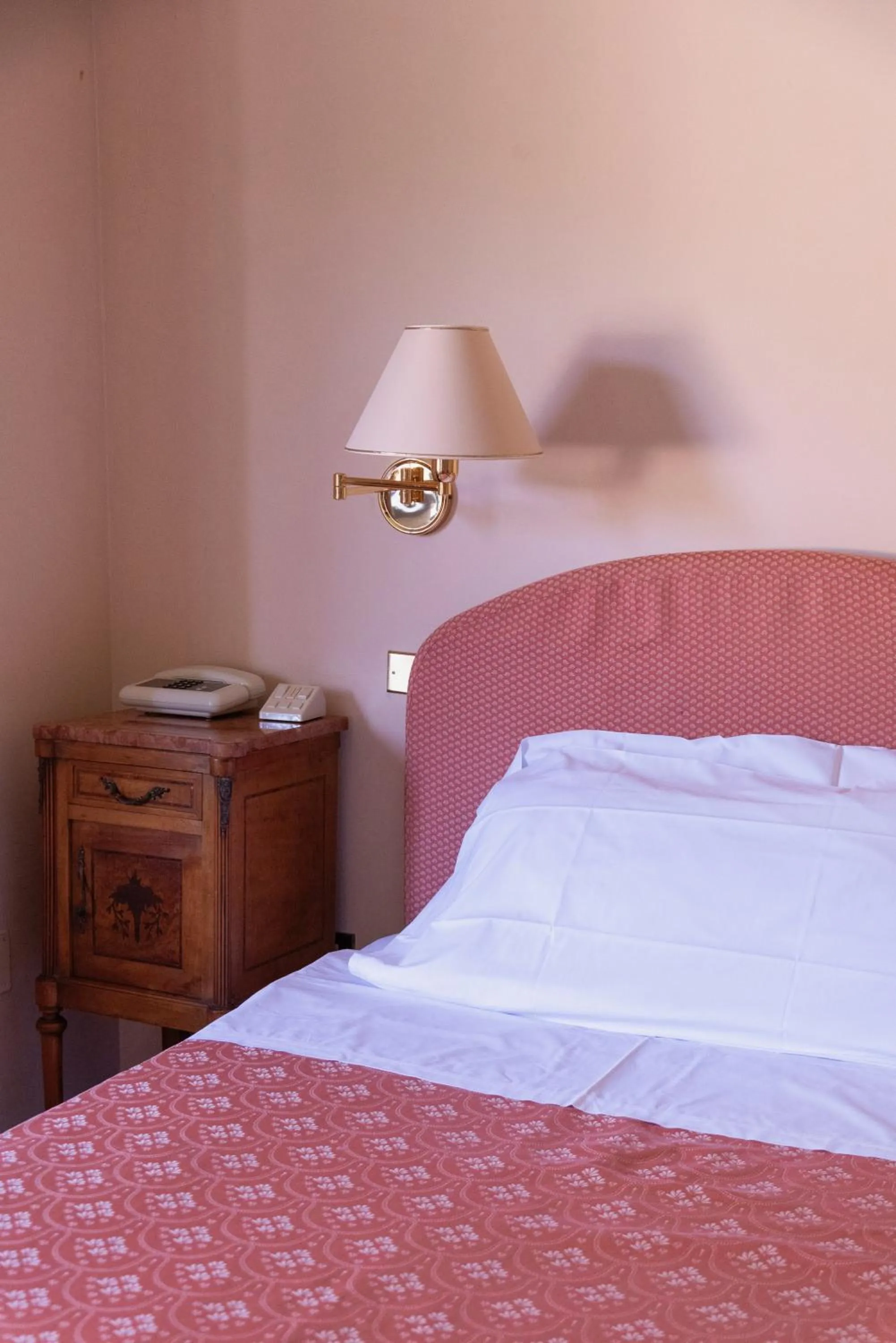 Bed in Hotel Gattapone