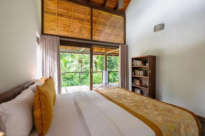 Library in amã Stays & Trails - The Old Cattleshed, Wayanad