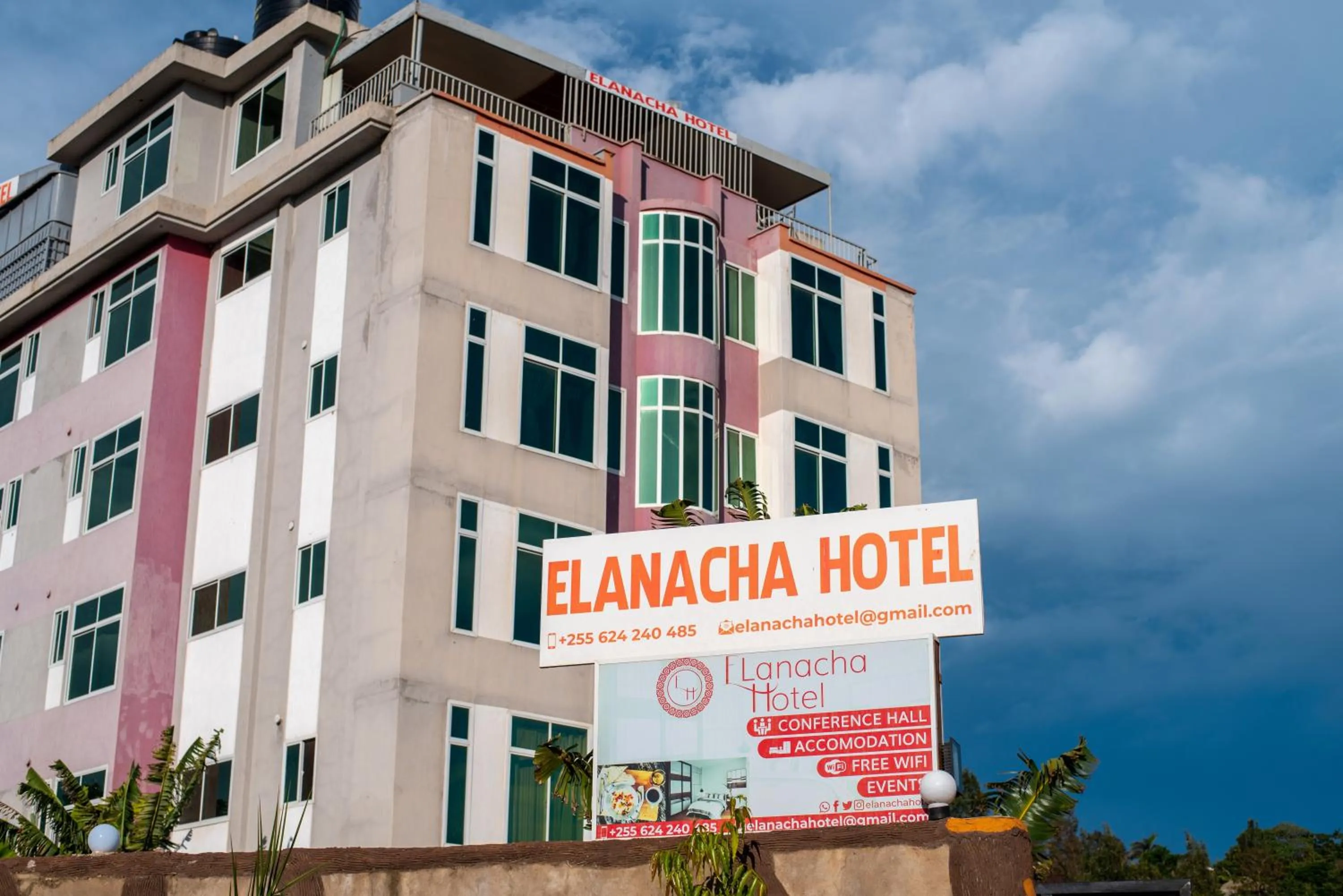 Property building in Elanacha Hotel