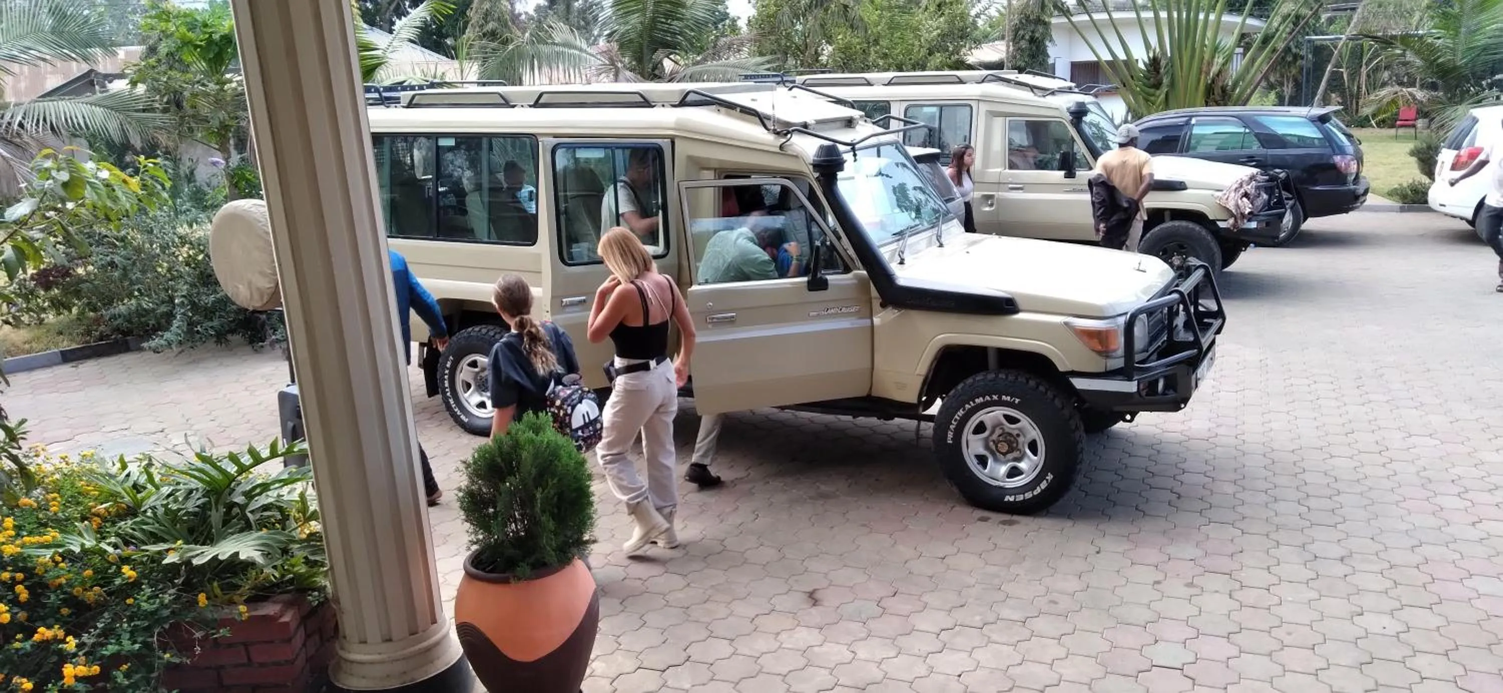 group of guests in Elanacha Hotel