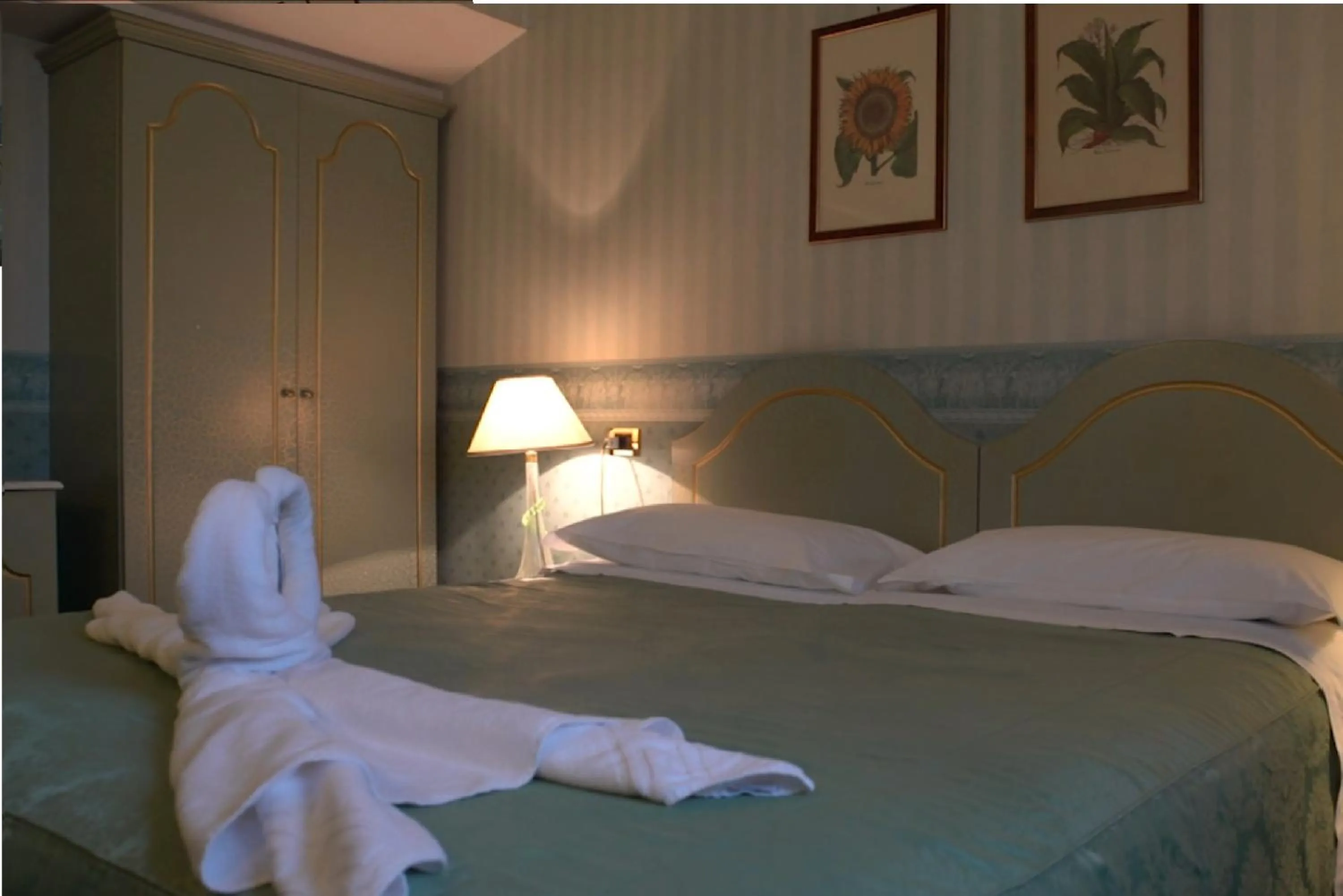 Bed in Hotel Bentivoglio Residenza D'Epoca