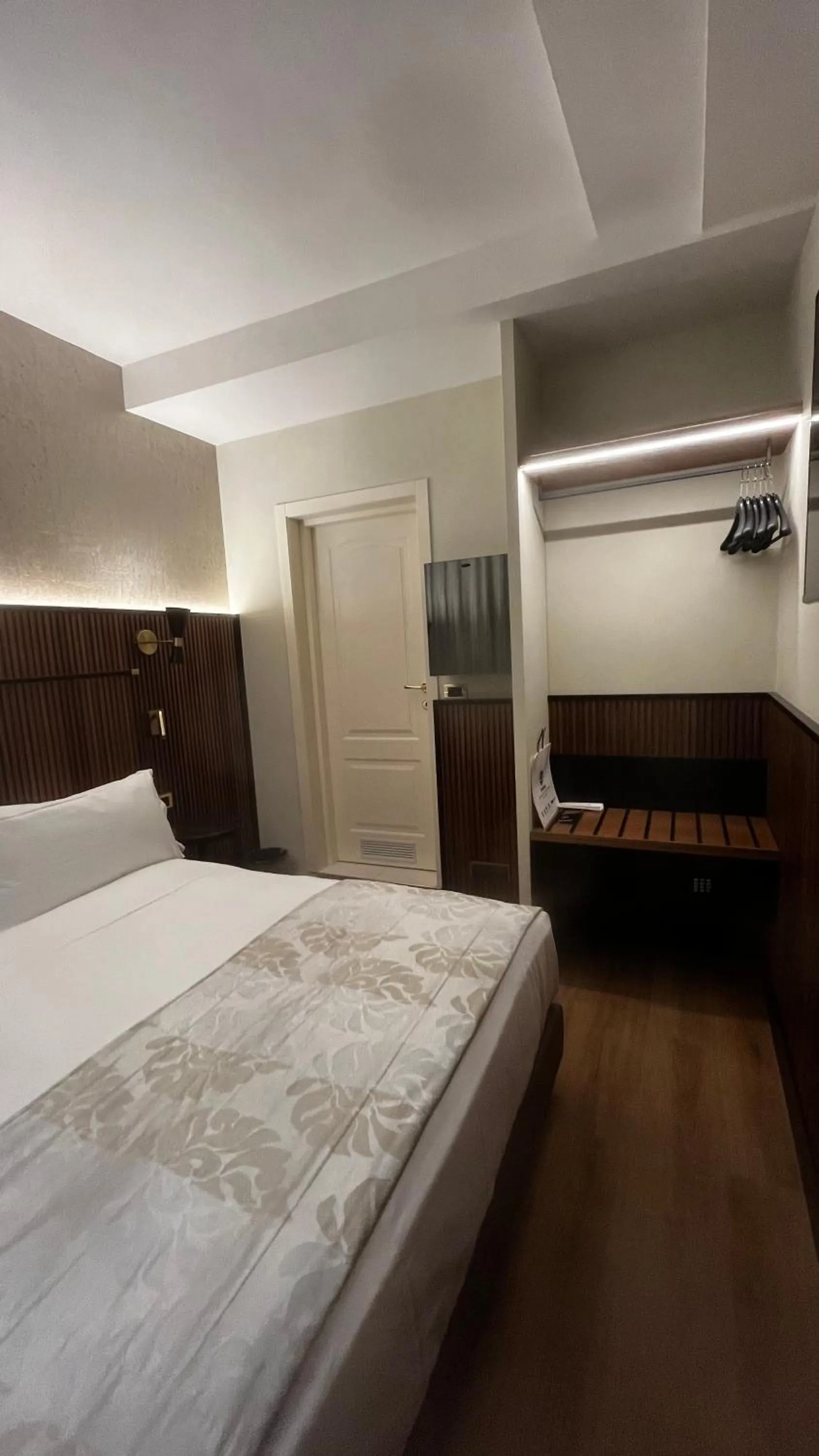 Photo of the whole room, Bed in Zanhotel Tre Vecchi