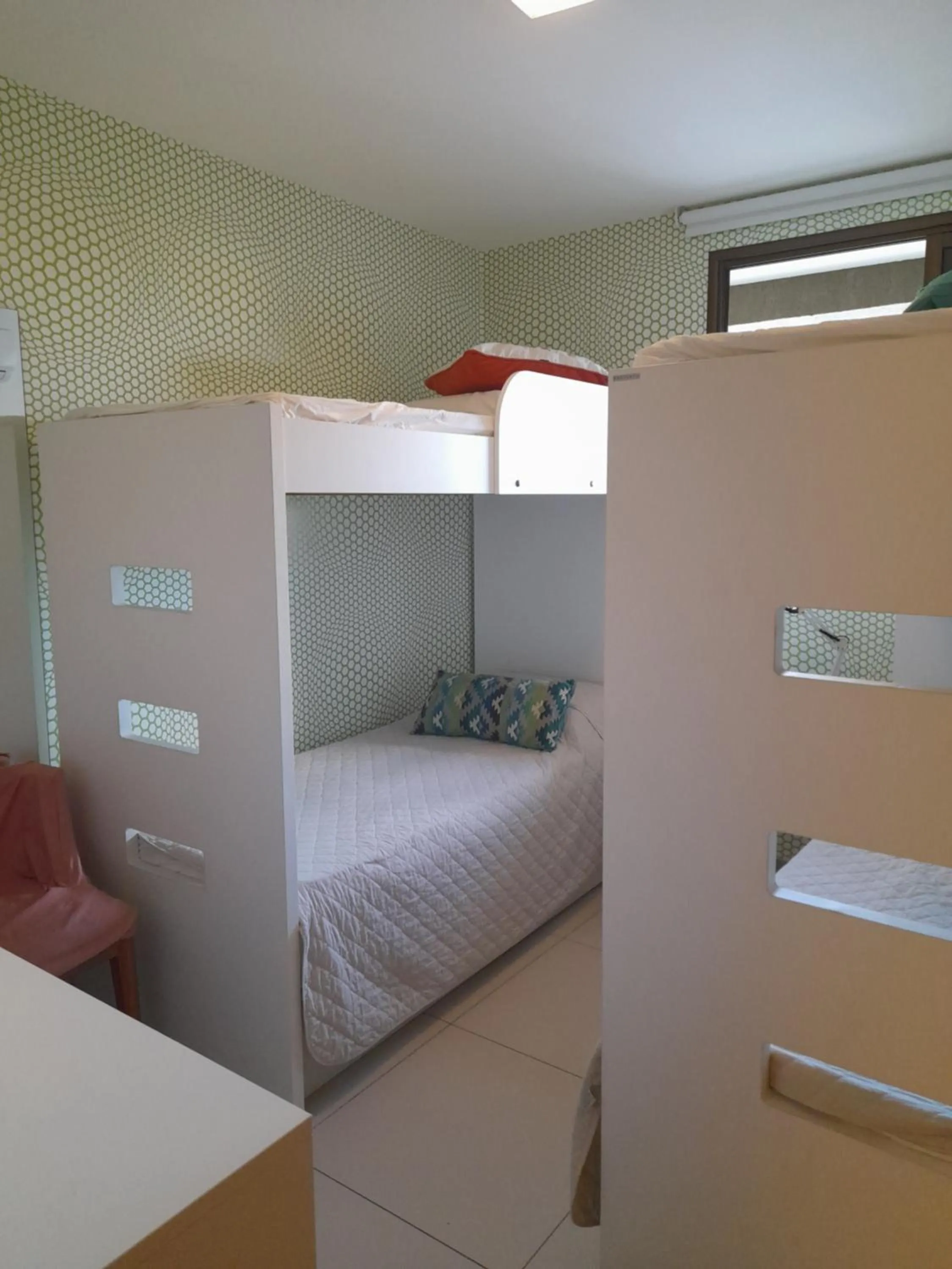 bunk bed, Bed in Aconchegante Flat em condomínio na beira mar de Muro Alto - Malawi Beach Resort