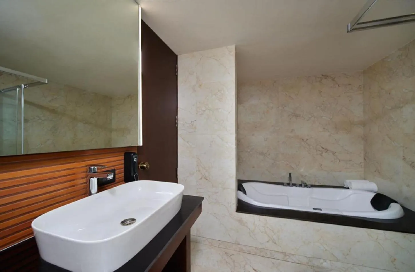 Bath in Essentia Luxury Hotel Indore