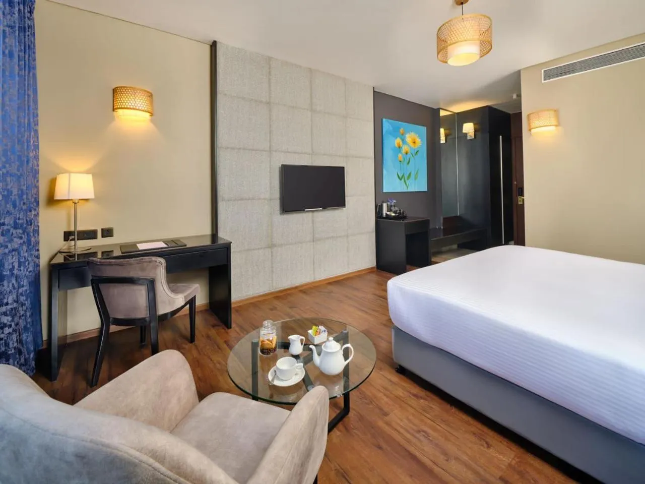 Bedroom, Bed in Essentia Luxury Hotel Indore